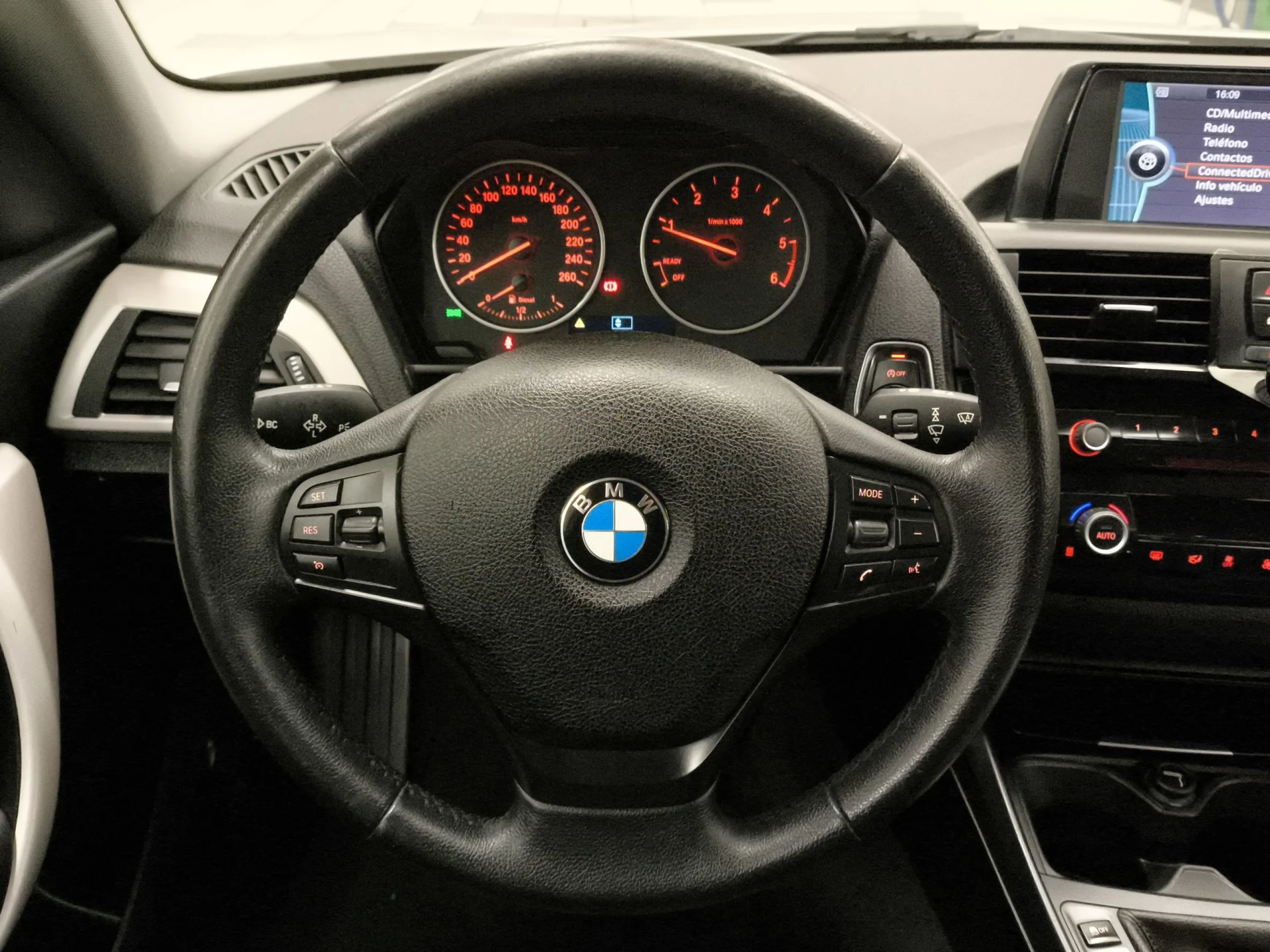 BMW Serie 1 116d 85 kW (116 CV) - Foto 11