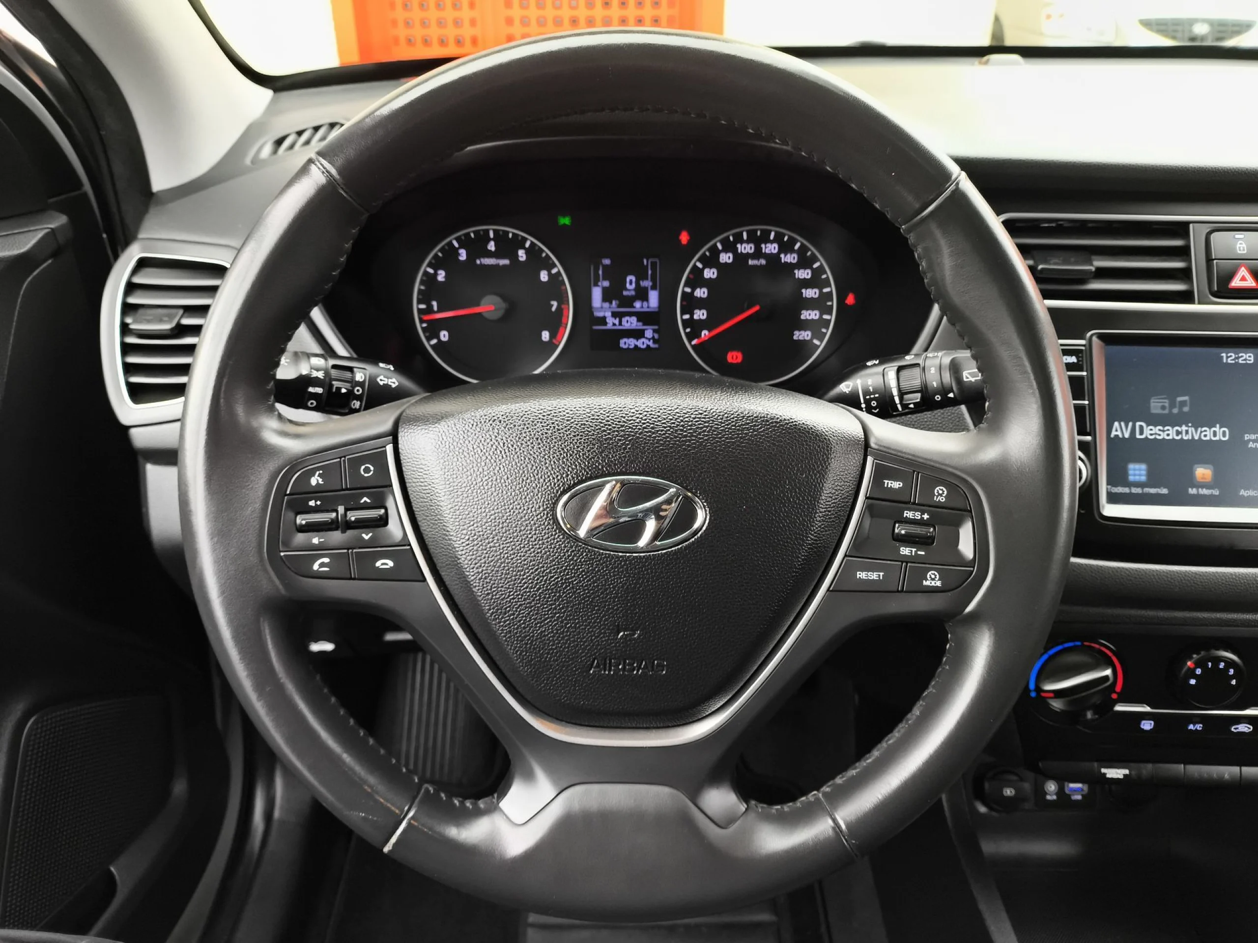 Hyundai I20 1.2 MPI Klass 62 kW (84 CV) - Foto 13