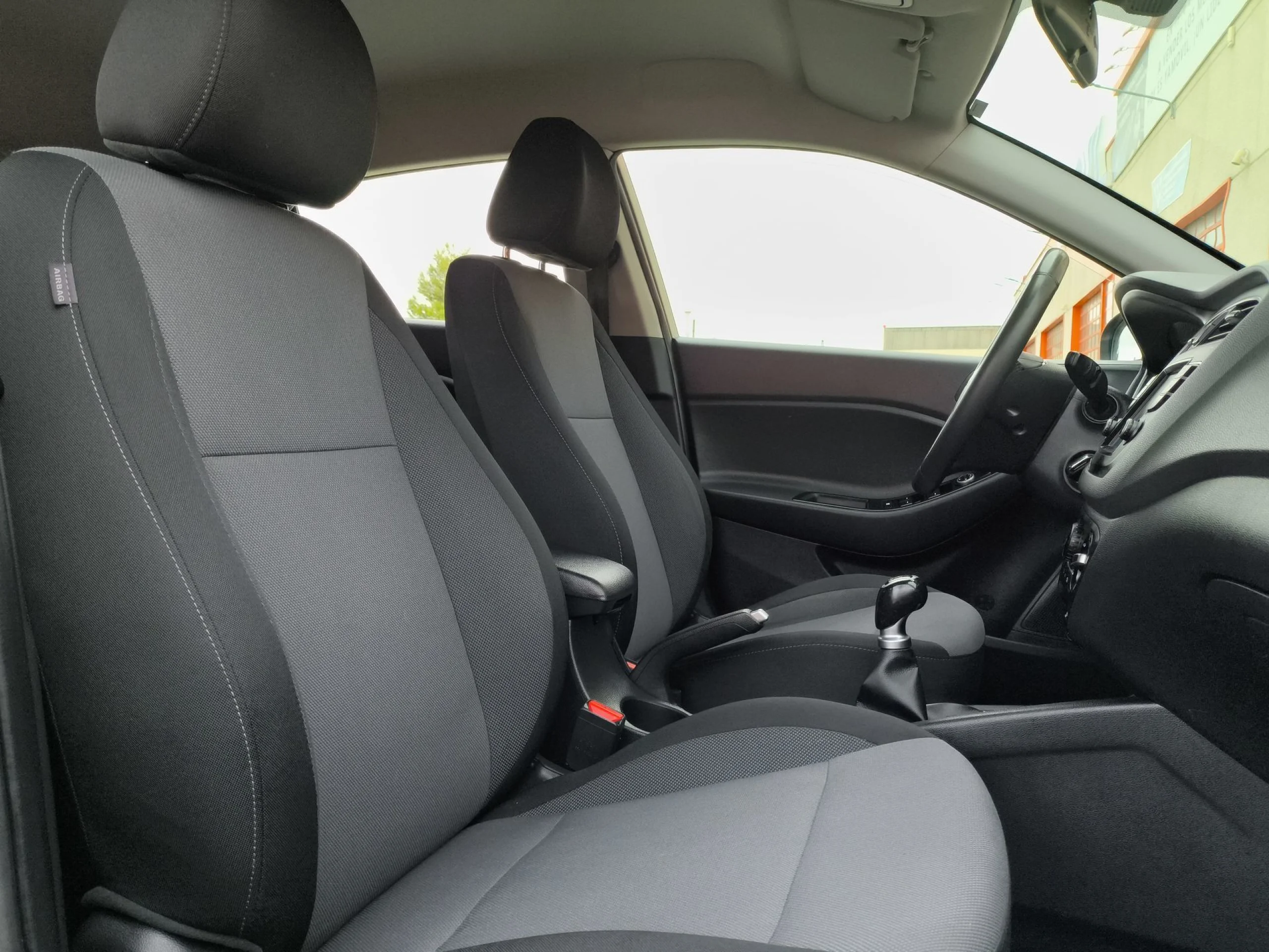 Hyundai I20 1.2 MPI Klass 62 kW (84 CV) - Foto 23