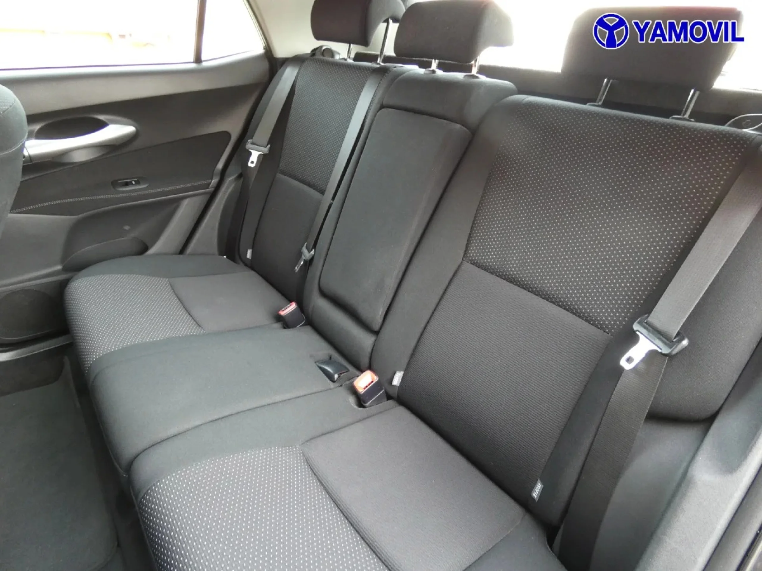 Toyota Auris 90D Active 66 kW (90 CV) - Foto 14