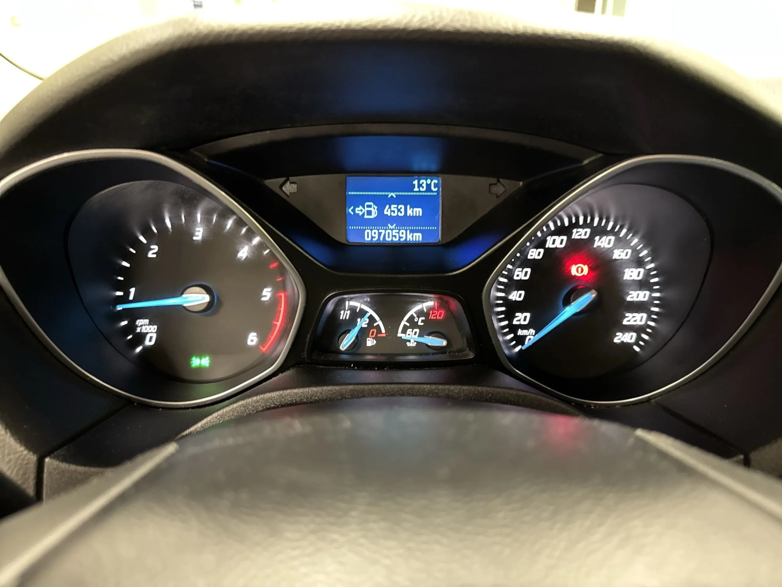 Ford Focus 1.6 TDCI Trend 70 kW (95 CV) - Foto 14