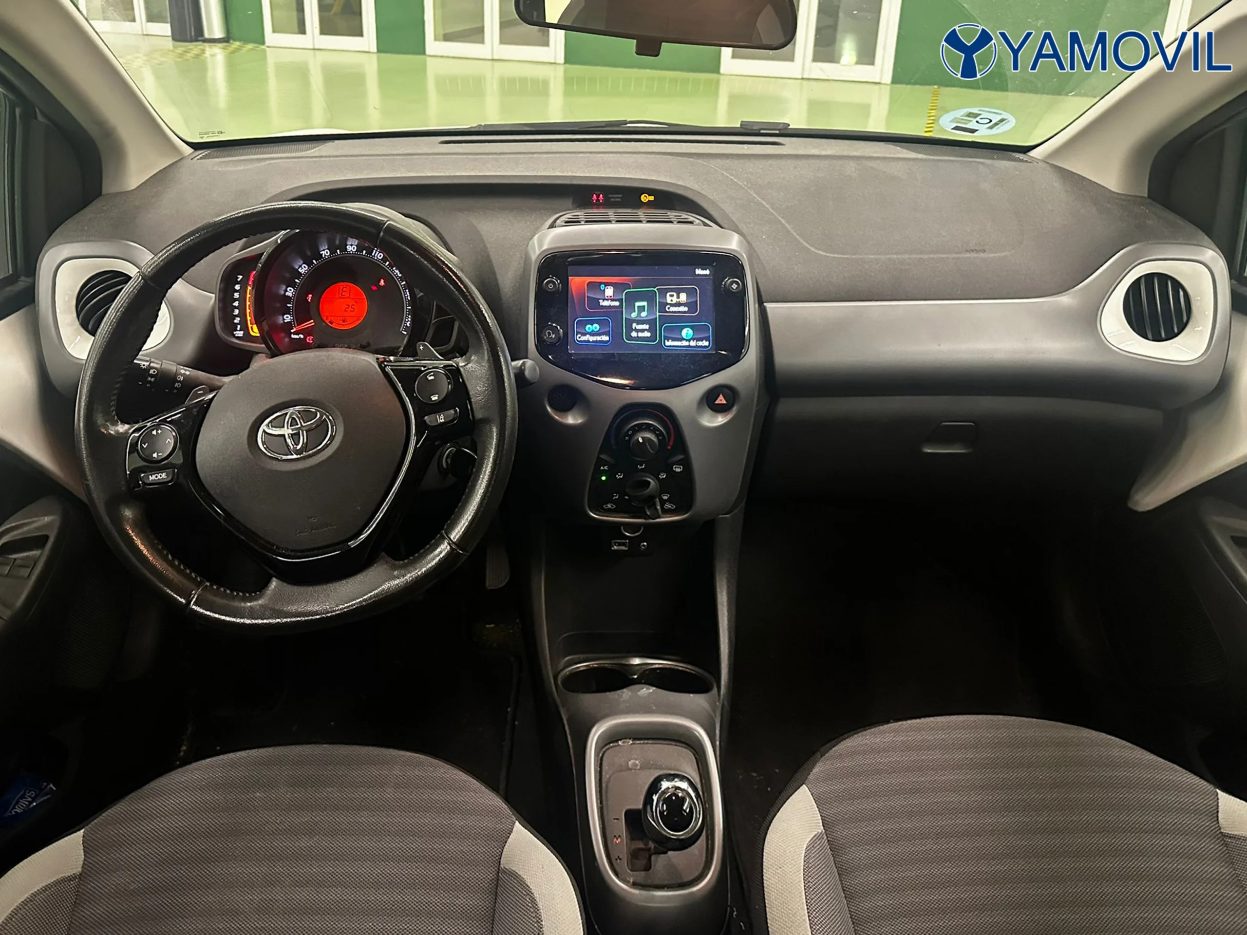 Toyota Aygo 1.0 70 x-play 51 kW (69 CV) - Foto 5