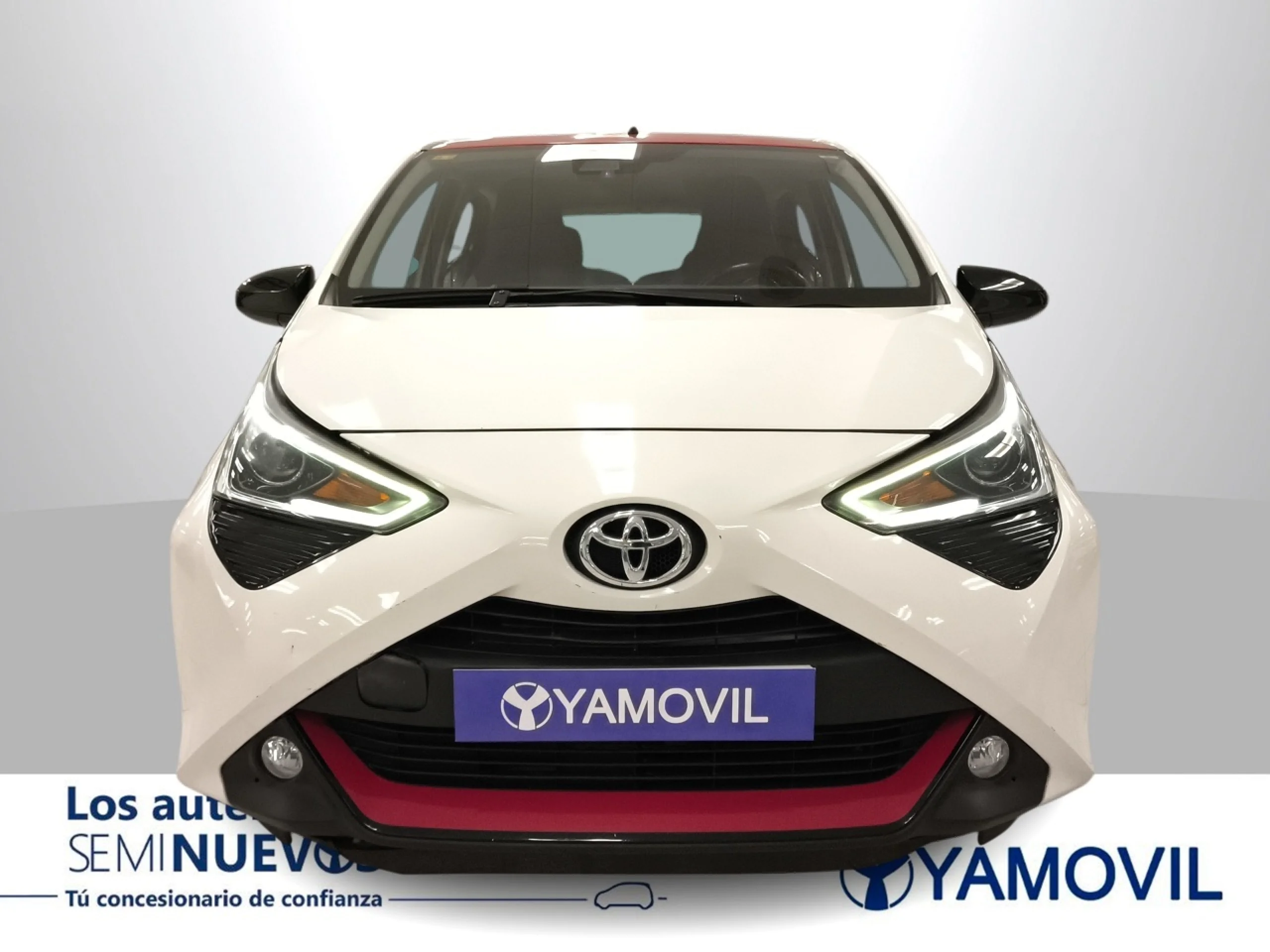 Toyota Aygo 1.0 70 x-play 51 kW (69 CV) - Foto 3