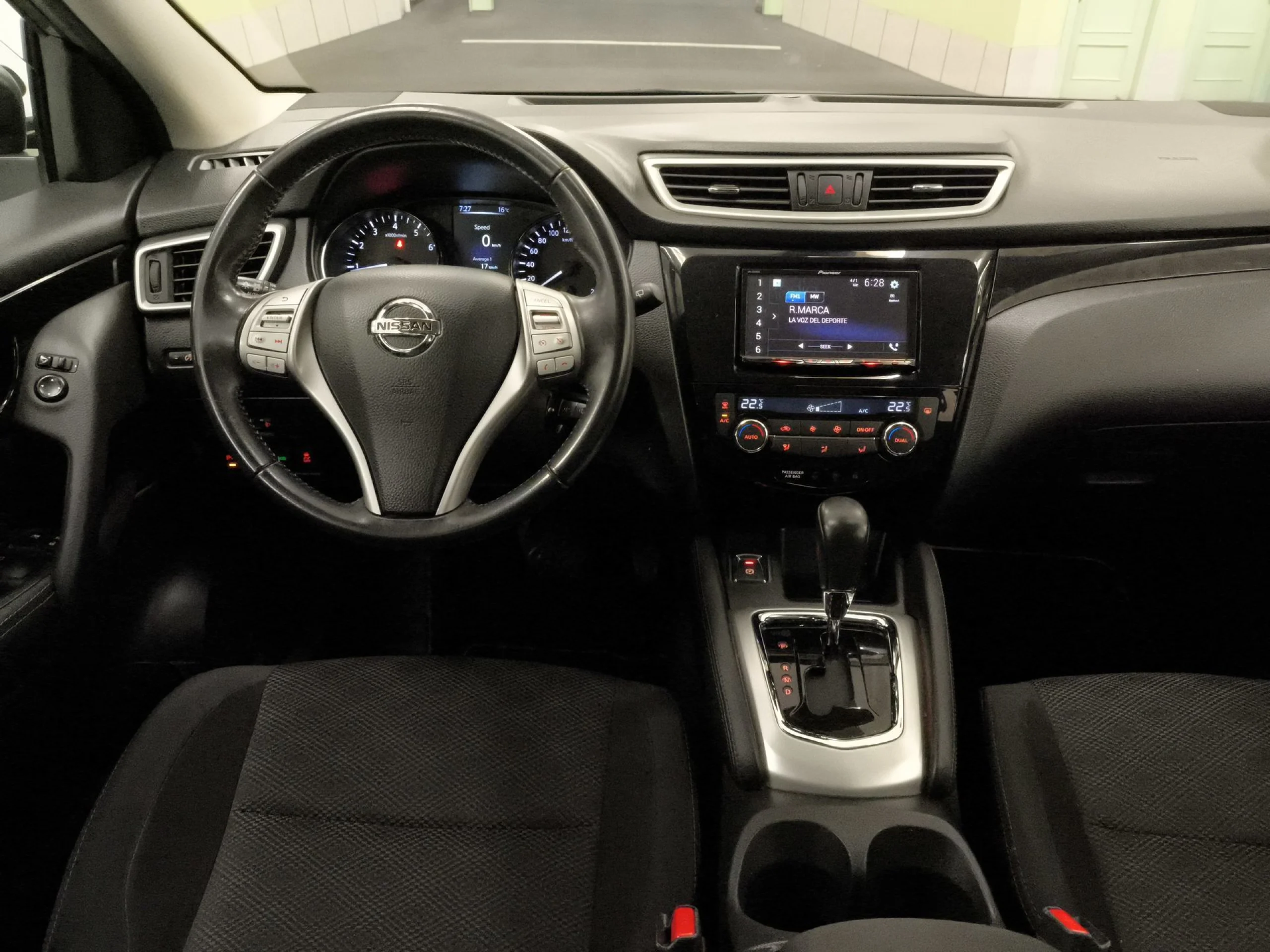 Nissan Qashqai DIG-T 115 Acenta 85 kW (115 CV) - Foto 17