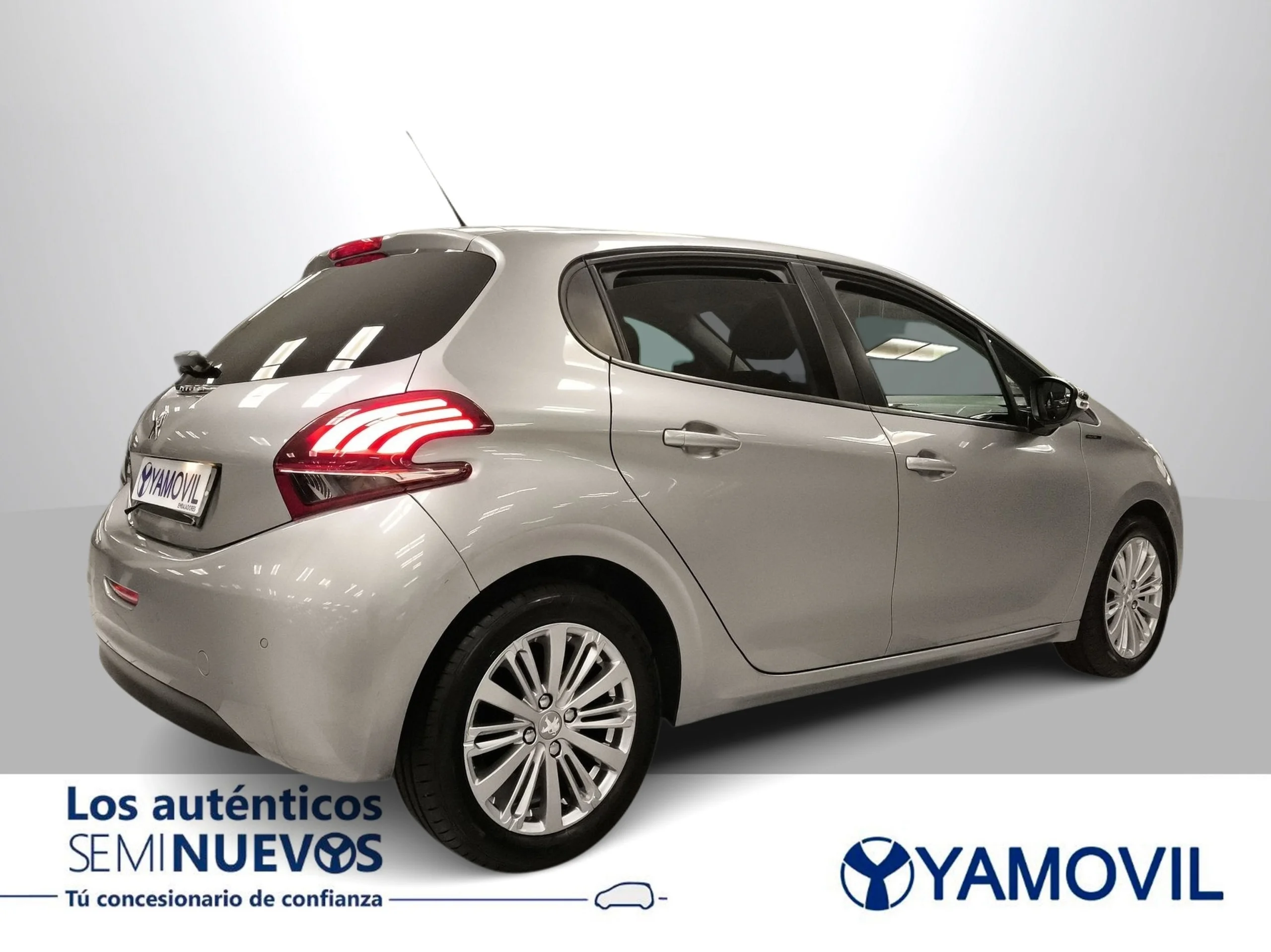 Peugeot 208 PureTech Signature 60 kW (82 CV) - Foto 6