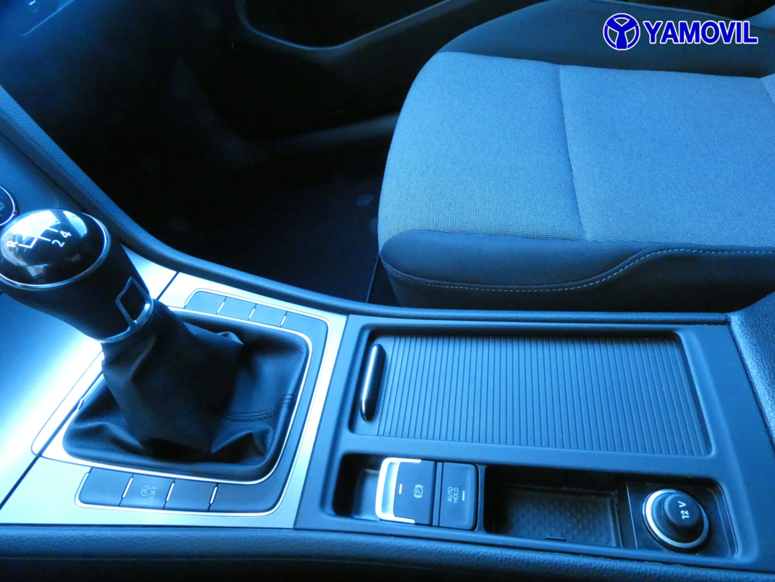 Volkswagen Golf 1.6 TDi EDITION 5P - Foto 34