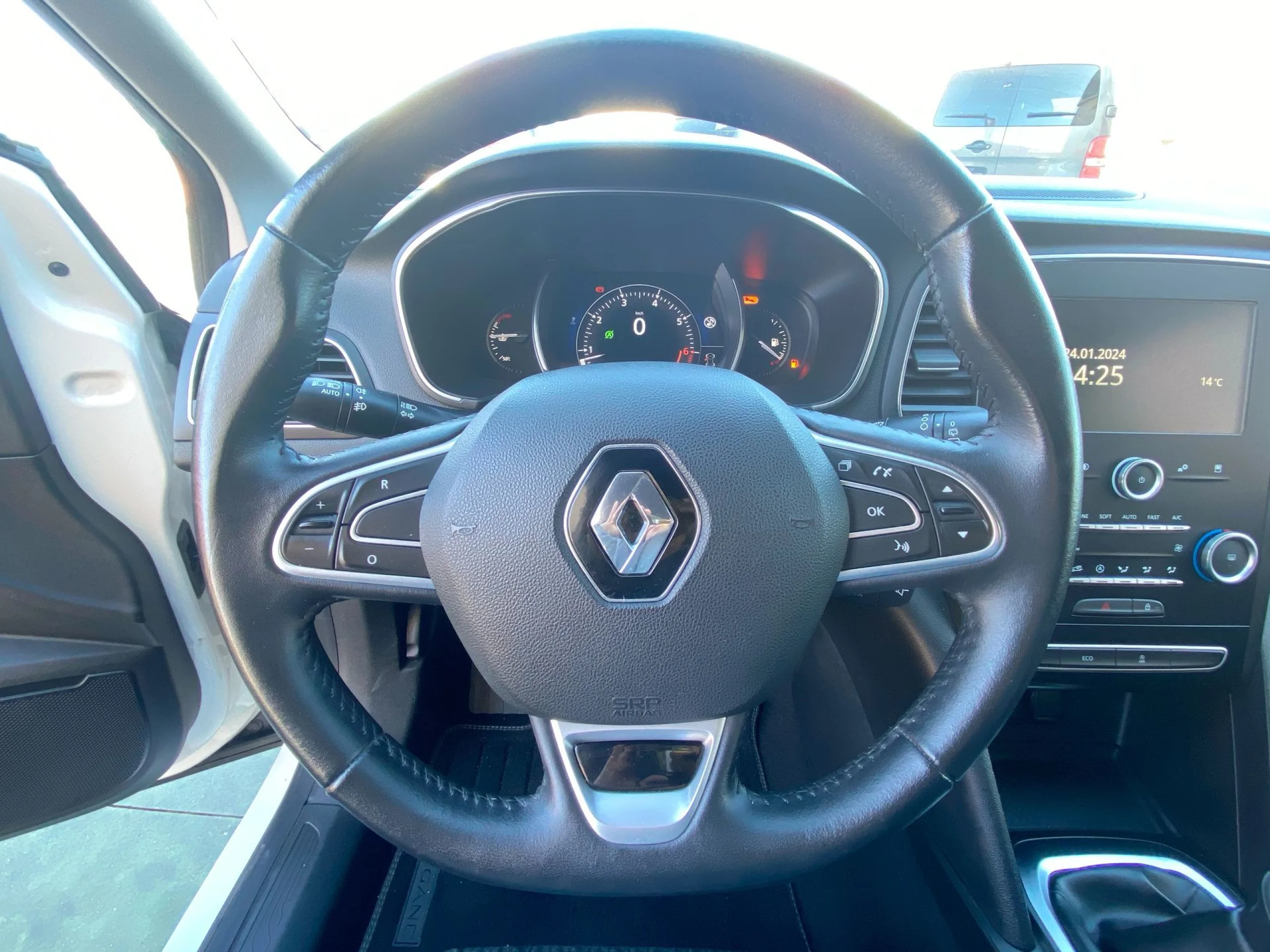 Renault Megane Tech Road Energy TCe 74 kW (100 CV) - Foto 11