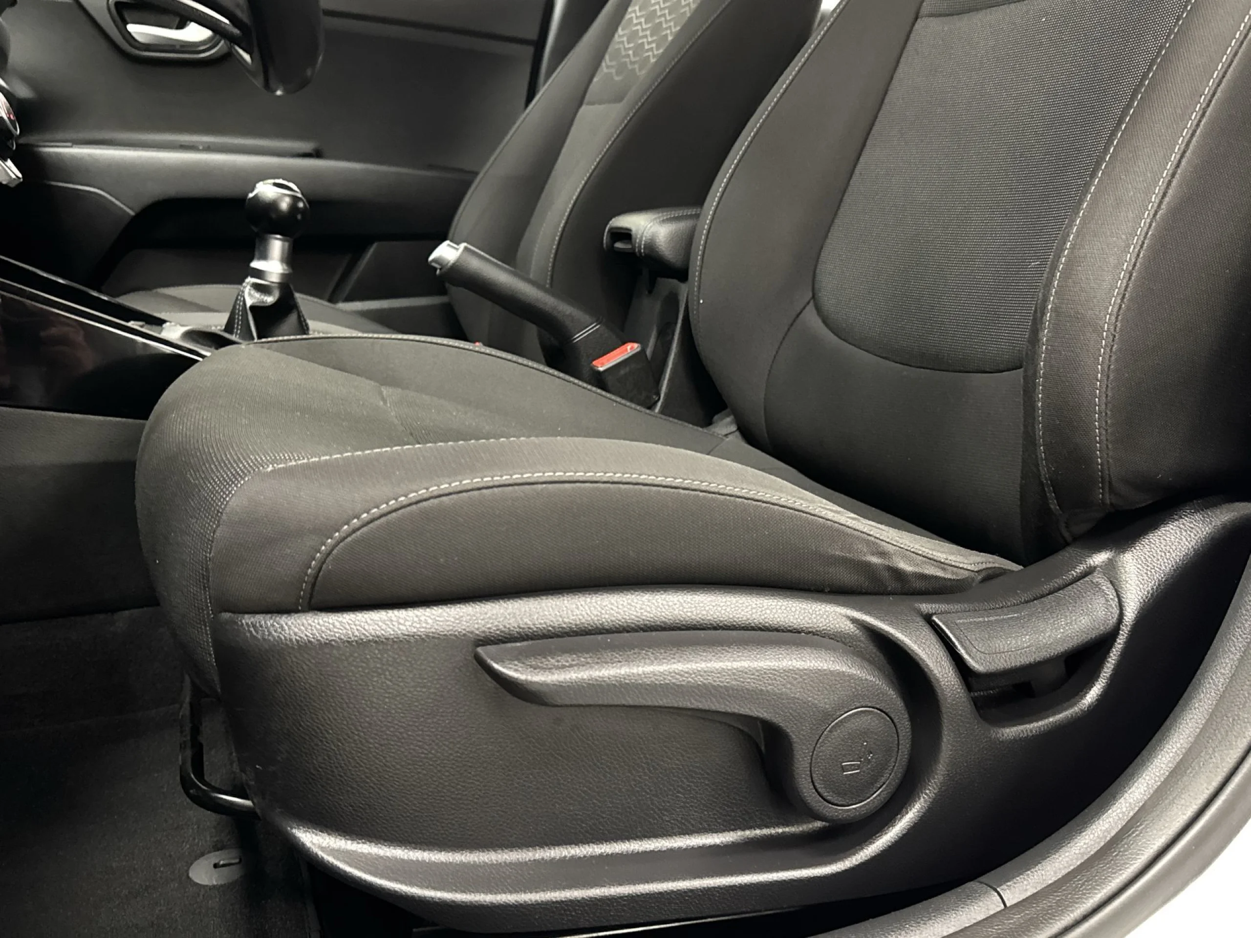 Kia Rio 1.2 CVVT Drive 62 kW (84 CV) - Foto 9