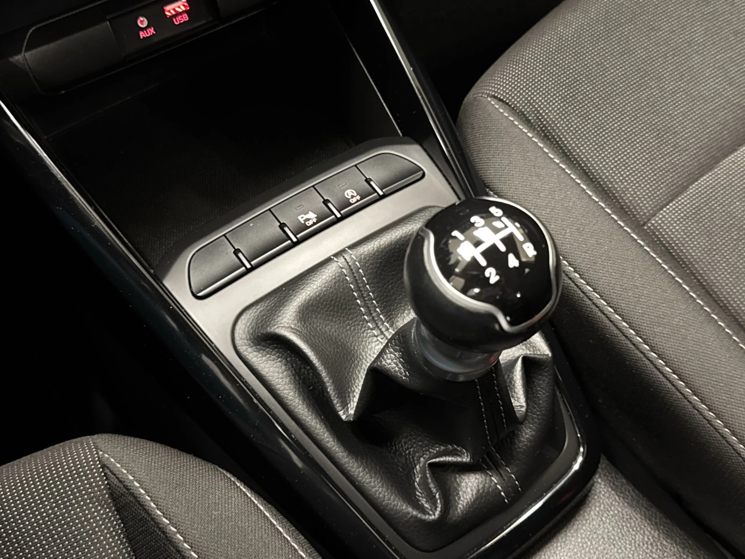 Kia Rio 1.2 CVVT Drive 62 kW (84 CV) - Foto 20