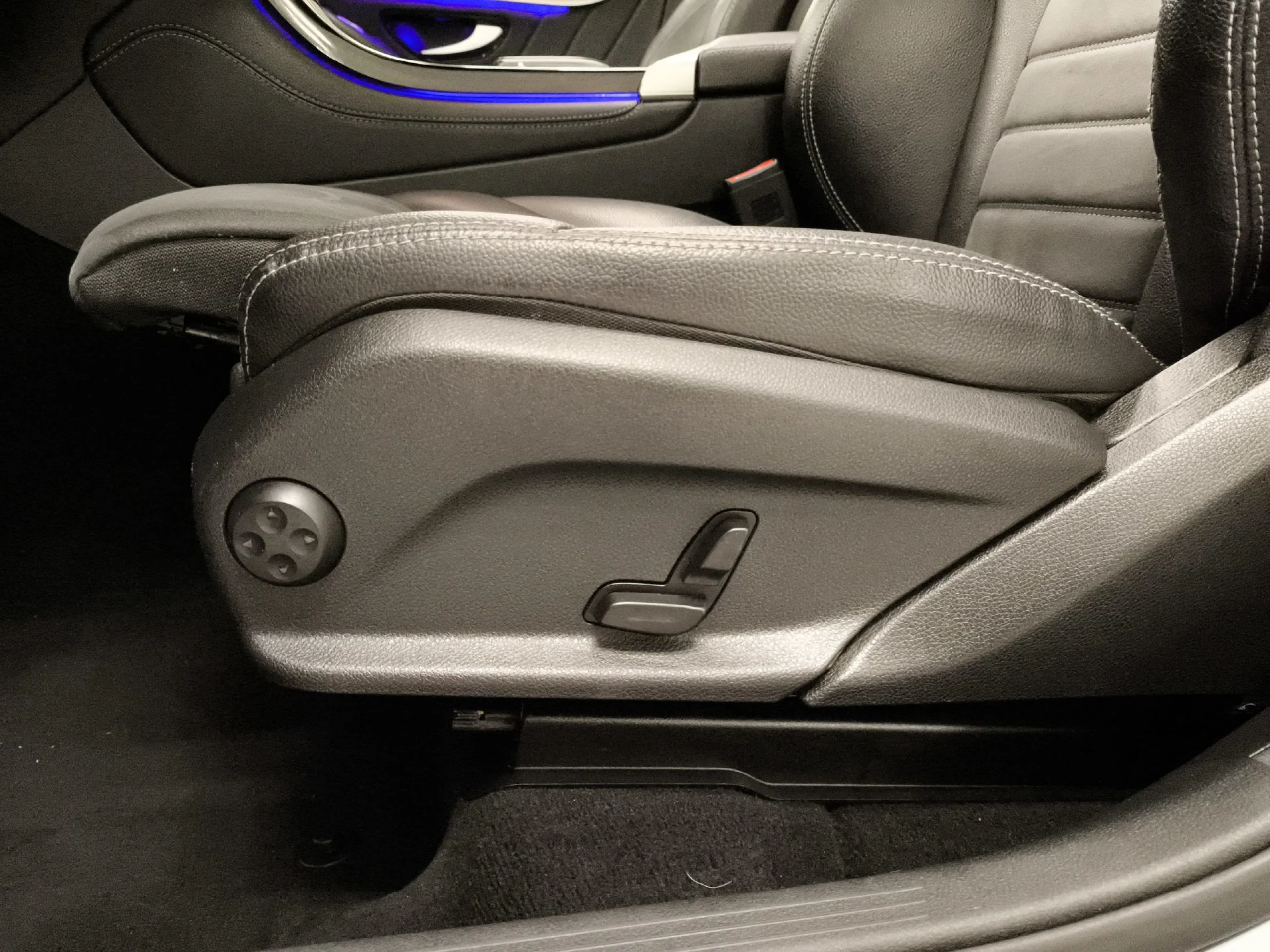 Mercedes-Benz GLC Coupé 220 d 4Matic 143 kW (194 CV) - Foto 9