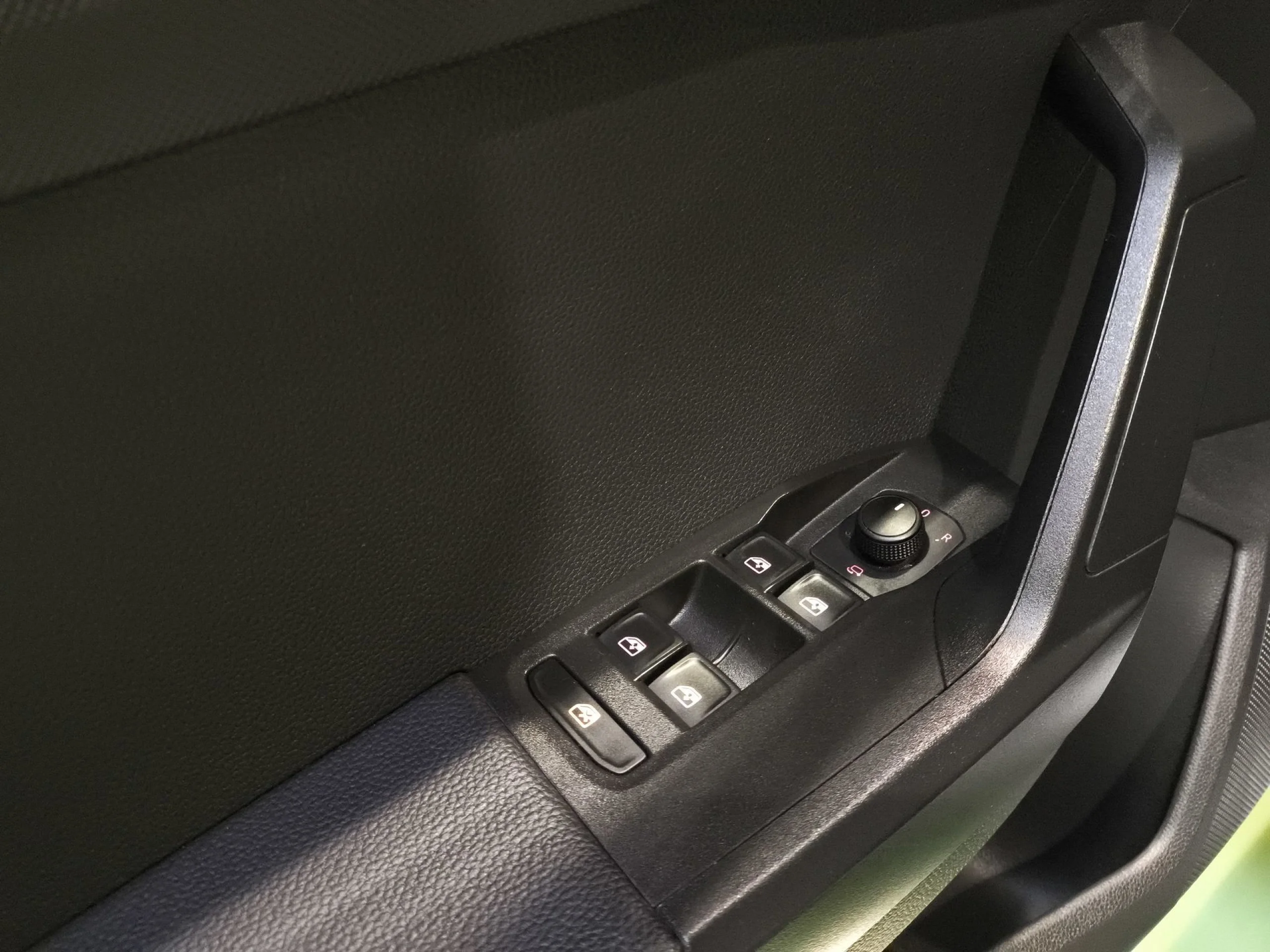 Seat Ibiza 1.0 TGI SANDS Style Plus 66 kW (90 CV) - Foto 10