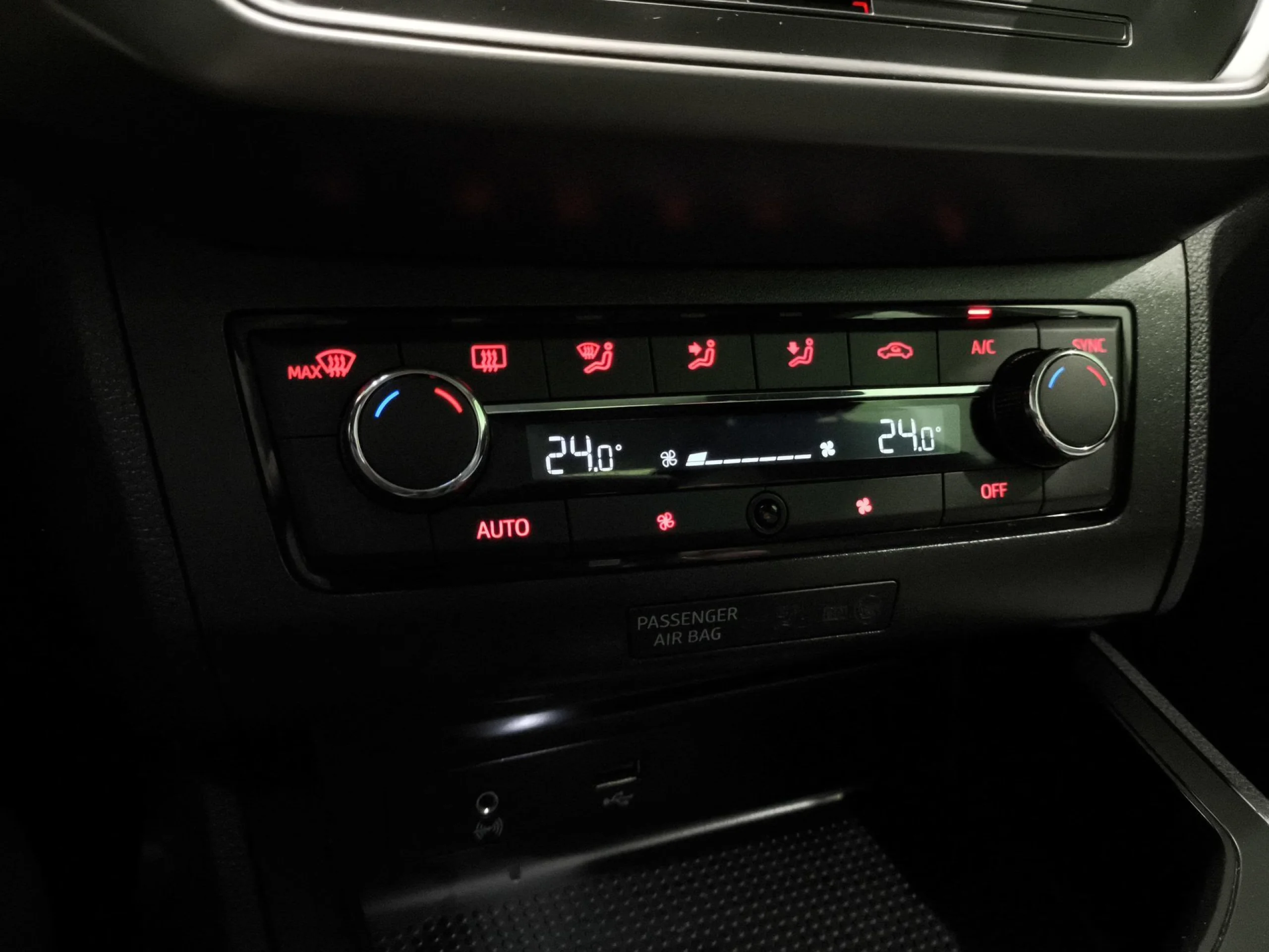 Seat Ibiza 1.0 TGI SANDS Style Plus 66 kW (90 CV) - Foto 18