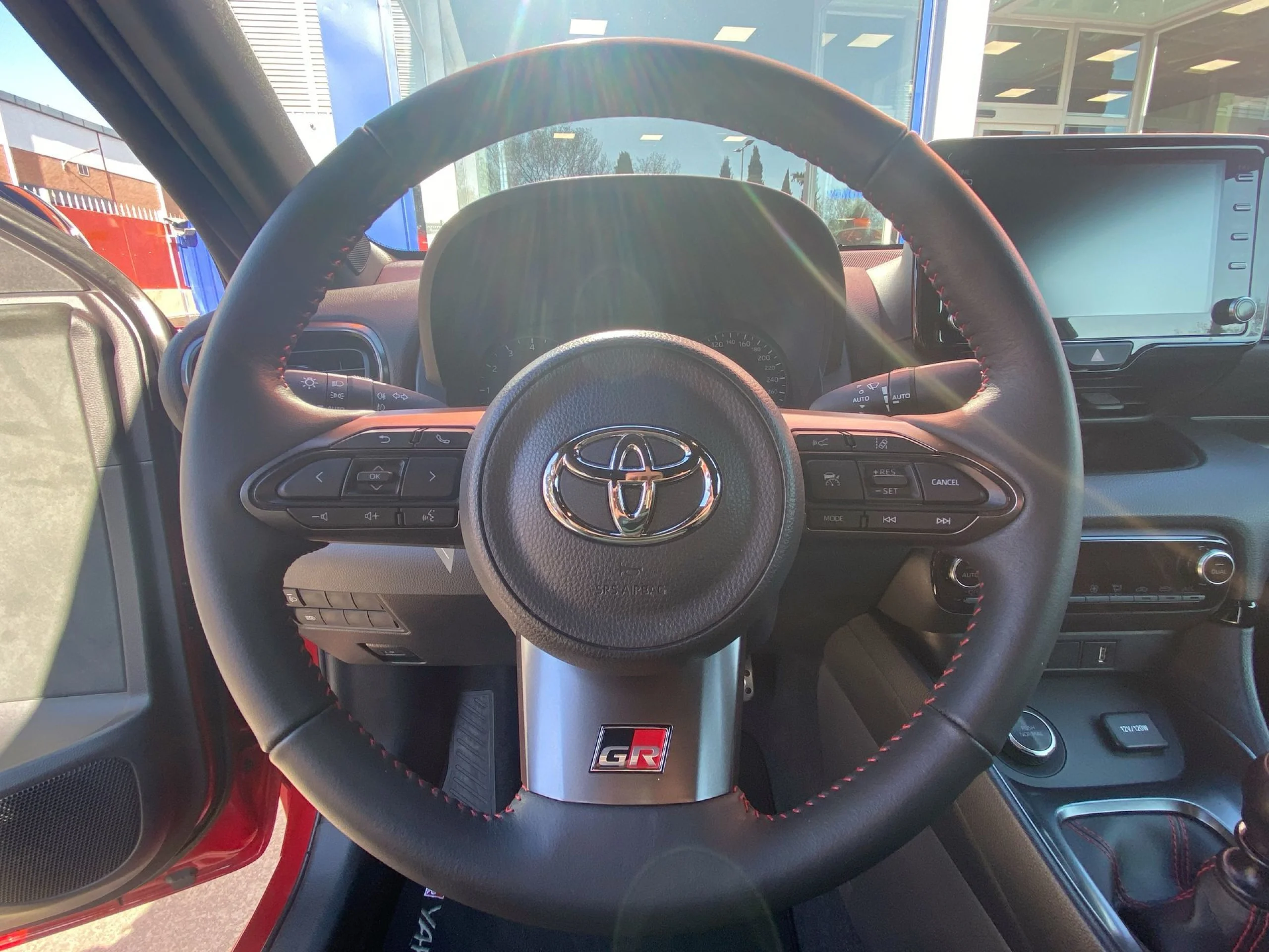 Toyota Gr yaris 1.6 RZ Circuit Pack 192 kW (261 CV) - Foto 11
