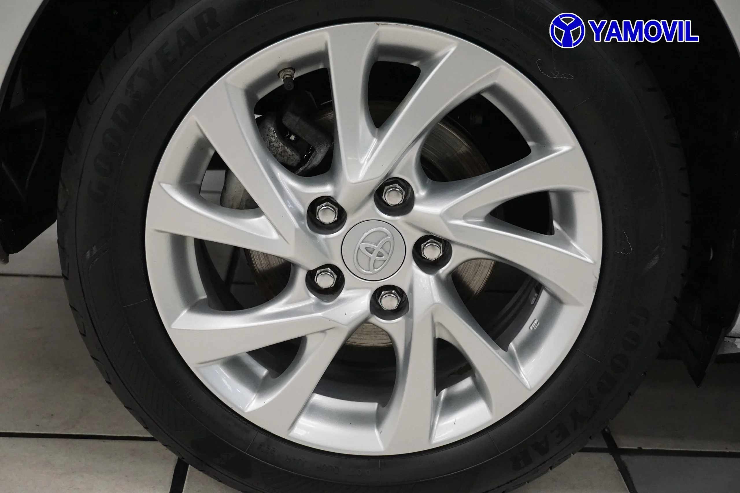Toyota Auris 1.6 ACTIVE TOURING 115D SPORT 5P - Foto 10