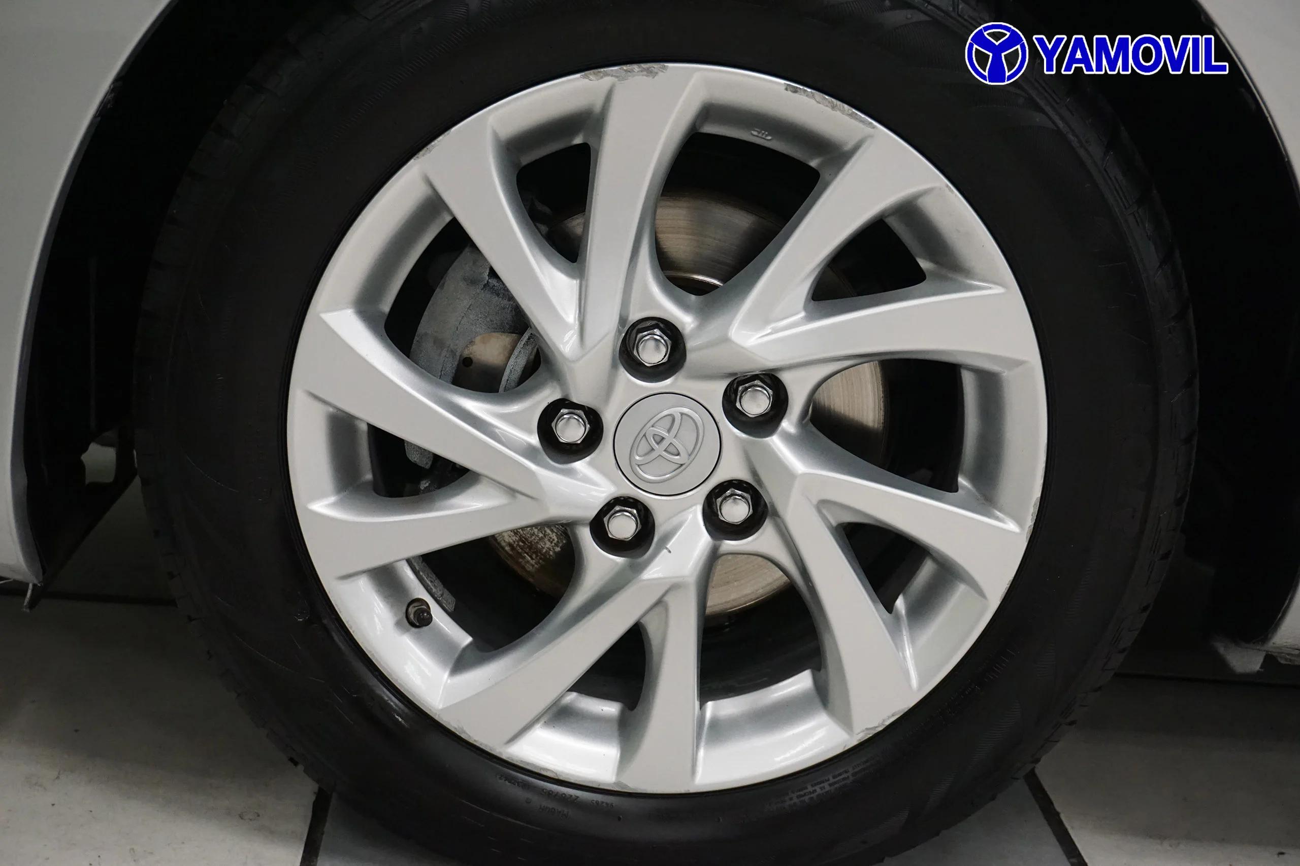 Toyota Auris 1.6 ACTIVE TOURING 115D SPORT 5P - Foto 12