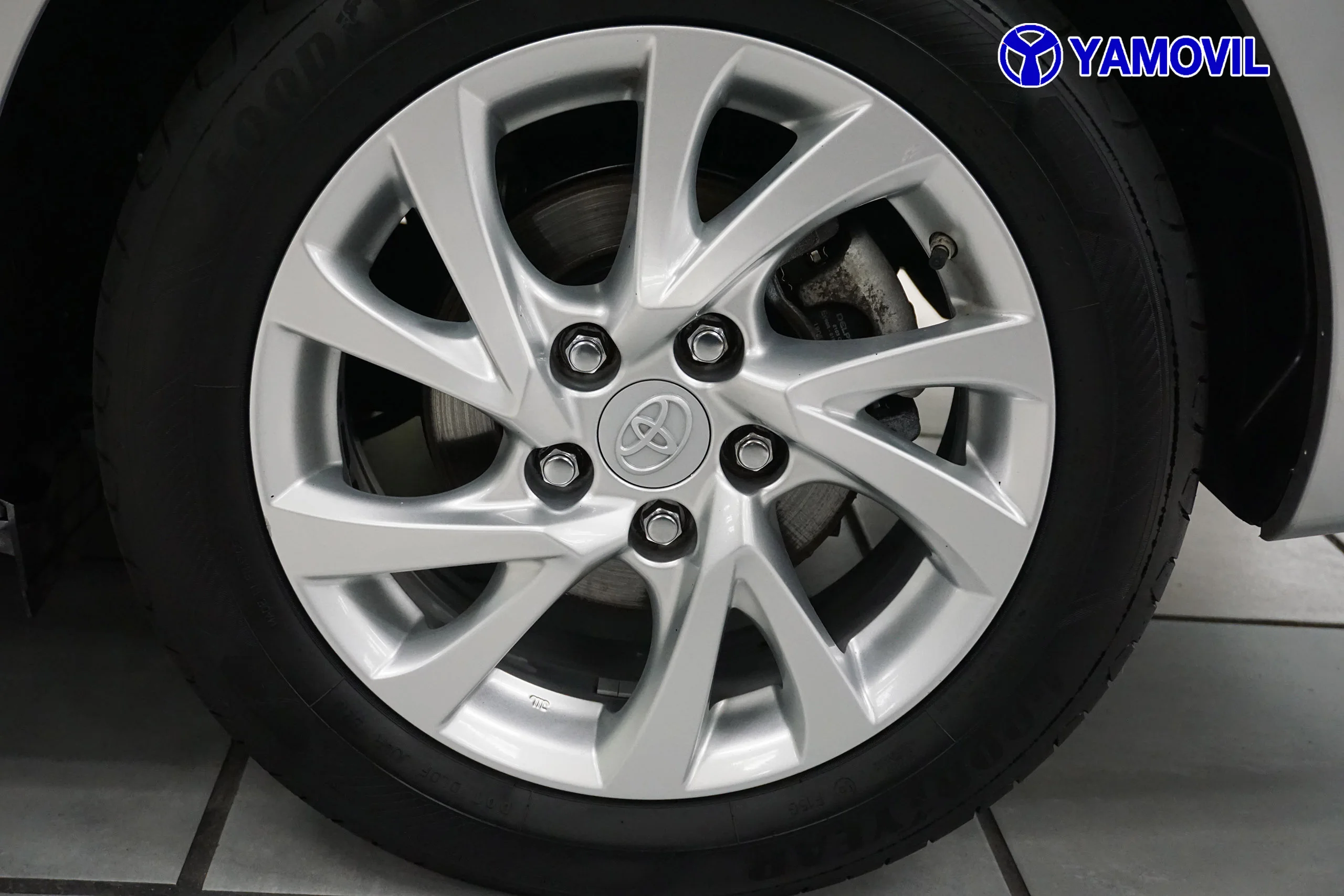 Toyota Auris 1.6 ACTIVE TOURING 115D SPORT 5P - Foto 11
