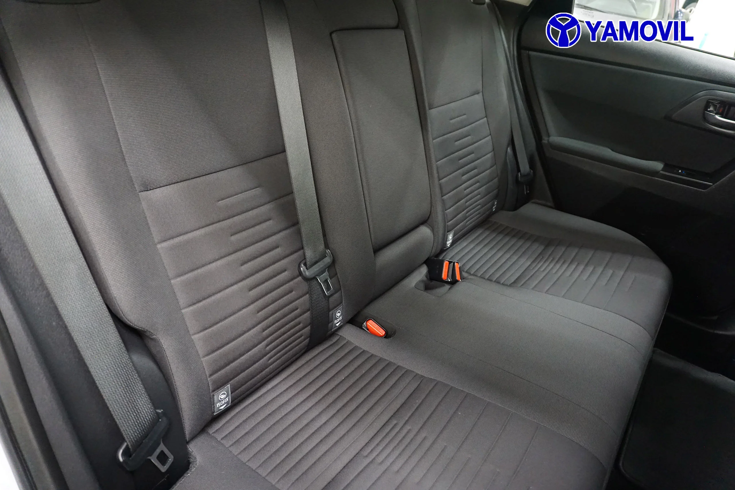 Toyota Auris 1.6 ACTIVE TOURING 115D SPORT 5P - Foto 16