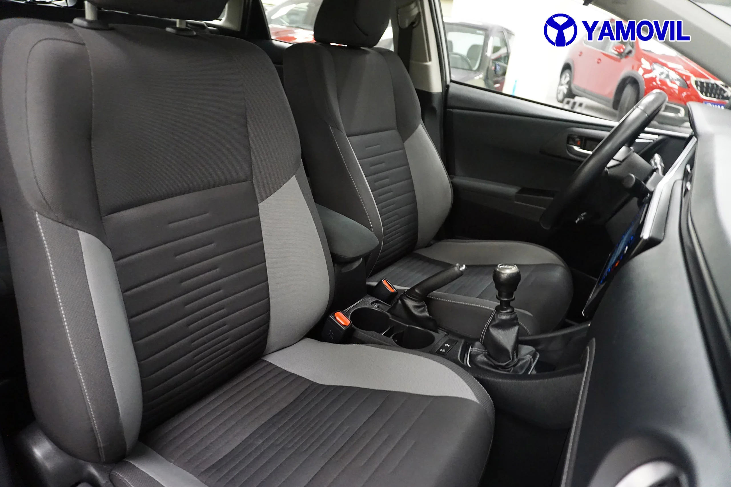 Toyota Auris 1.6 ACTIVE TOURING 115D SPORT 5P - Foto 15