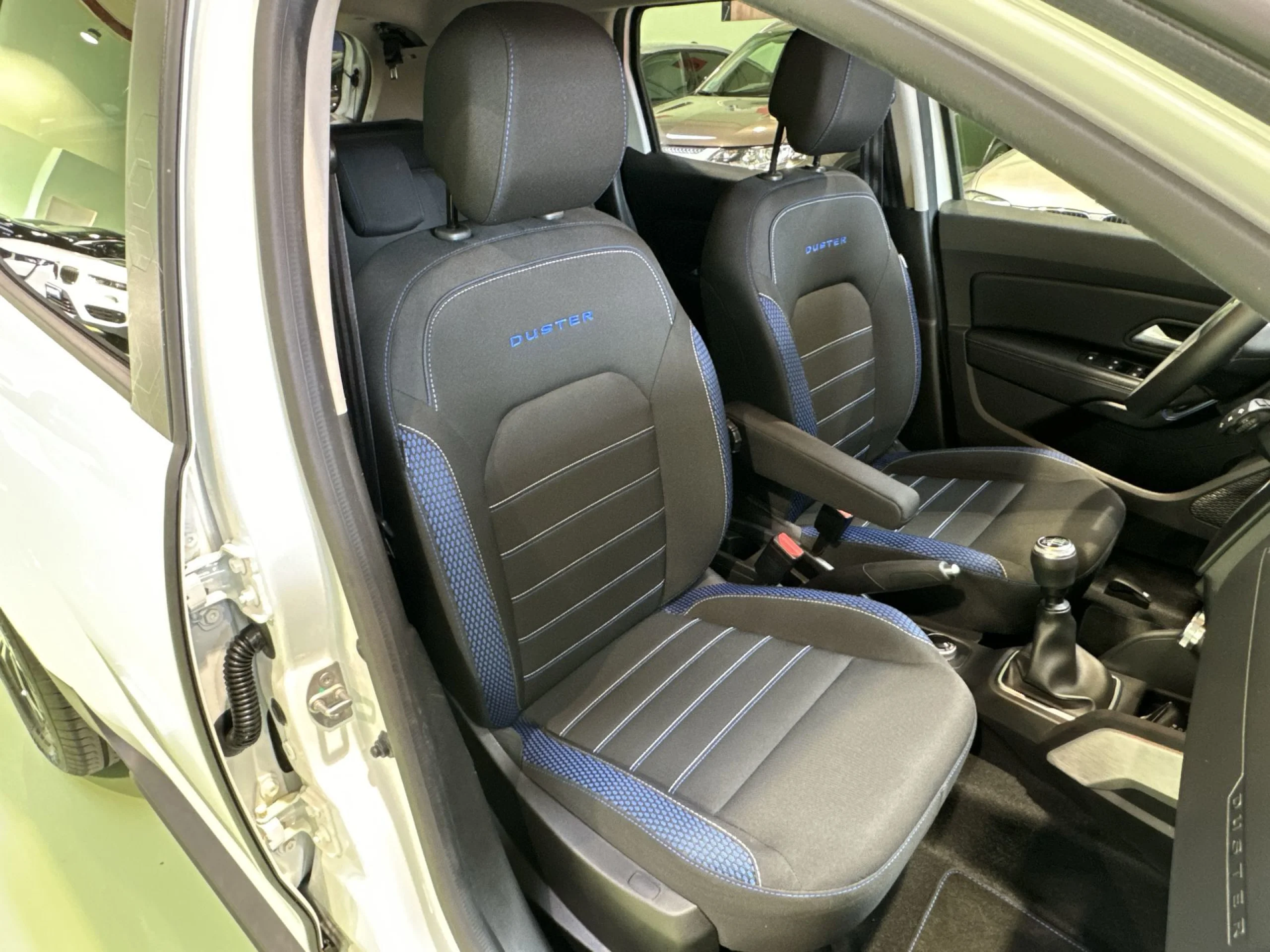 Dacia Duster Serie Limitada Aniversario Blue dCi 85 kW (115 CV) 4X4 - Foto 21