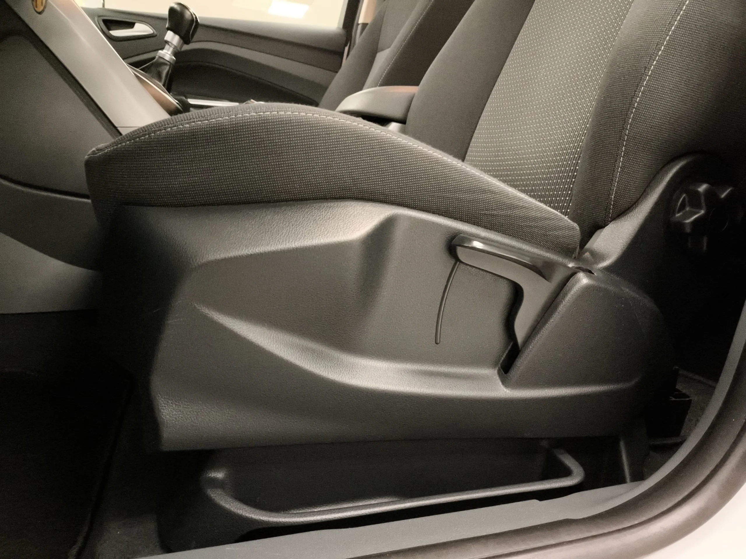 Ford C-Max 1.0 Ecoboost SANDS Edition 92 kW (125 CV) - Foto 9