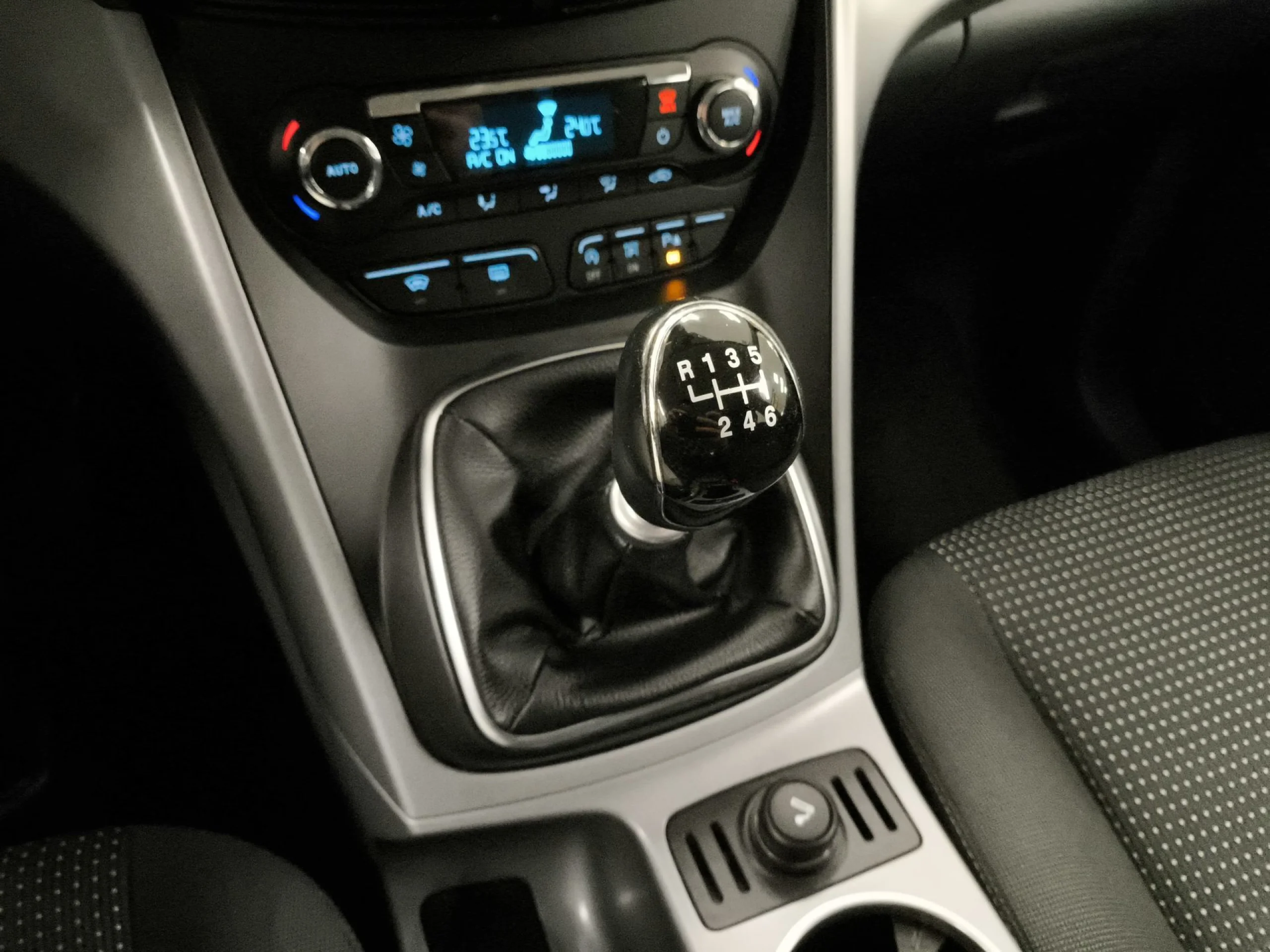 Ford C-Max 1.0 Ecoboost SANDS Edition 92 kW (125 CV) - Foto 15