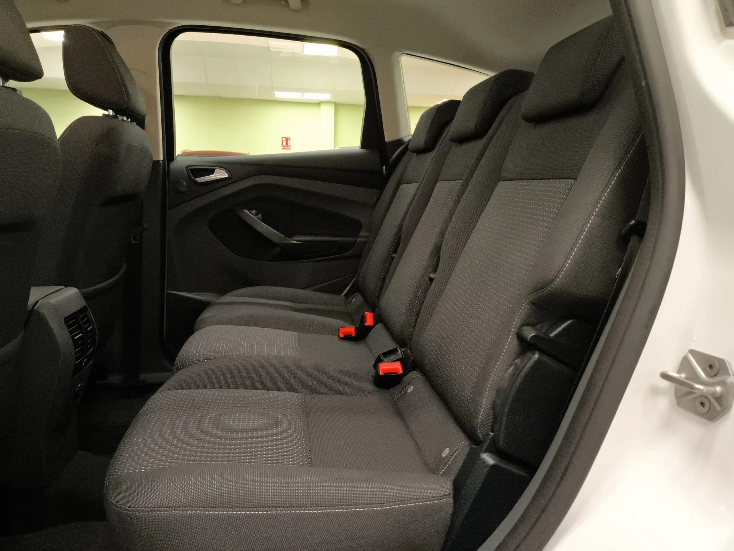 Ford C-Max 1.0 Ecoboost SANDS Edition 92 kW (125 CV) - Foto 17