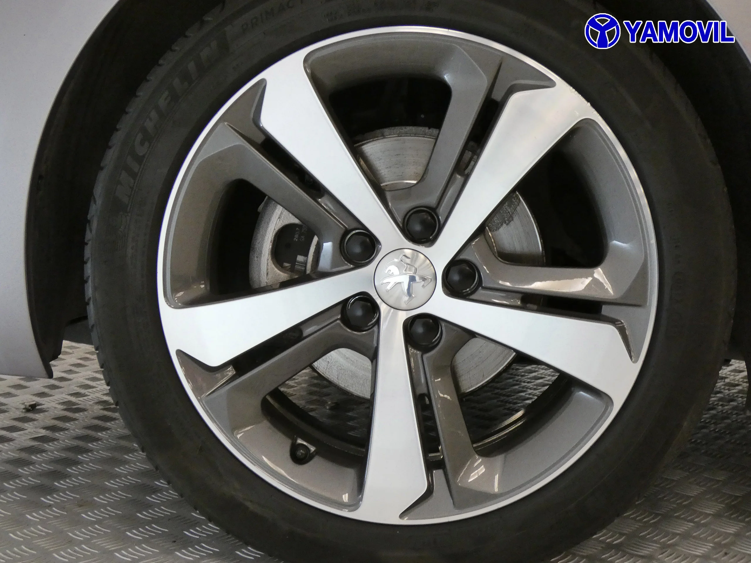 Peugeot 308 1.2 PURE-TECH ALLURE 5P - Foto 9