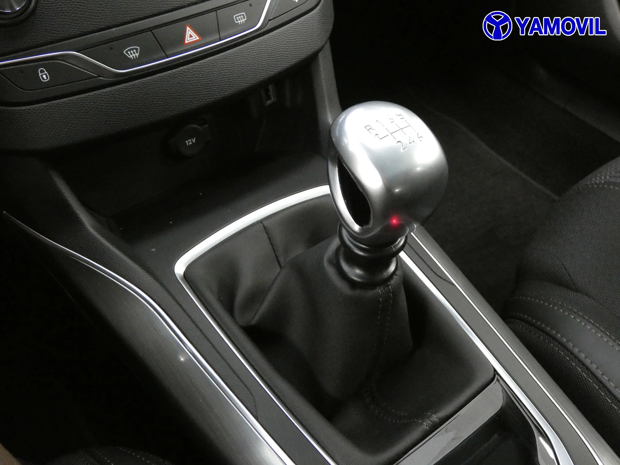 Peugeot 308 1.2 PURE-TECH ALLURE 5P - Foto 26