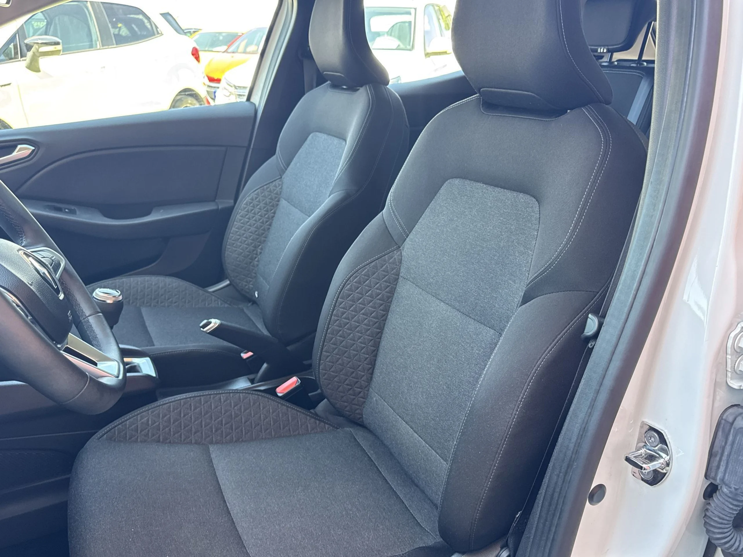 Renault Clio Intens TCe 74 kW (100 CV) - Foto 8