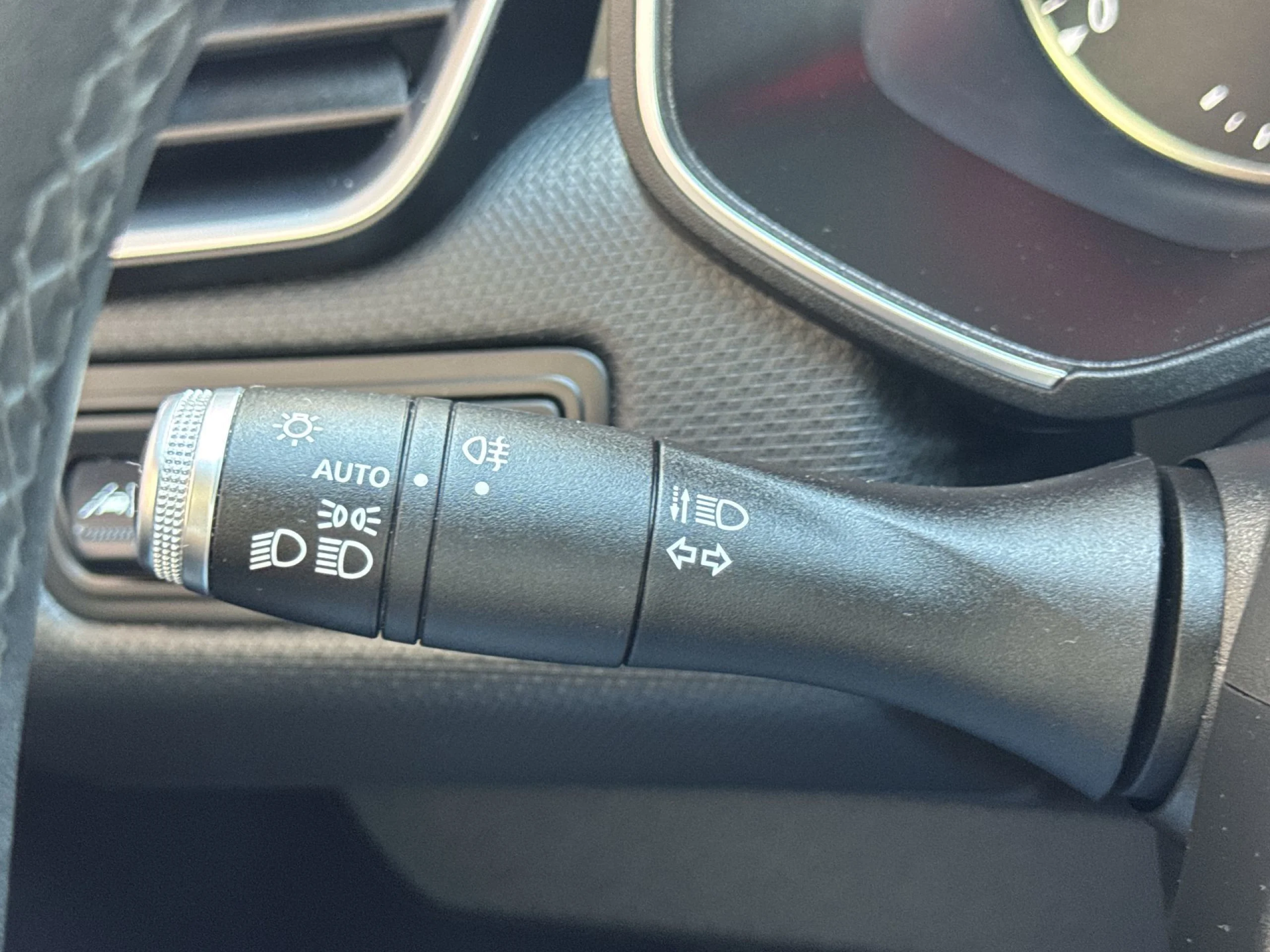 Renault Clio Intens TCe 74 kW (100 CV) - Foto 16