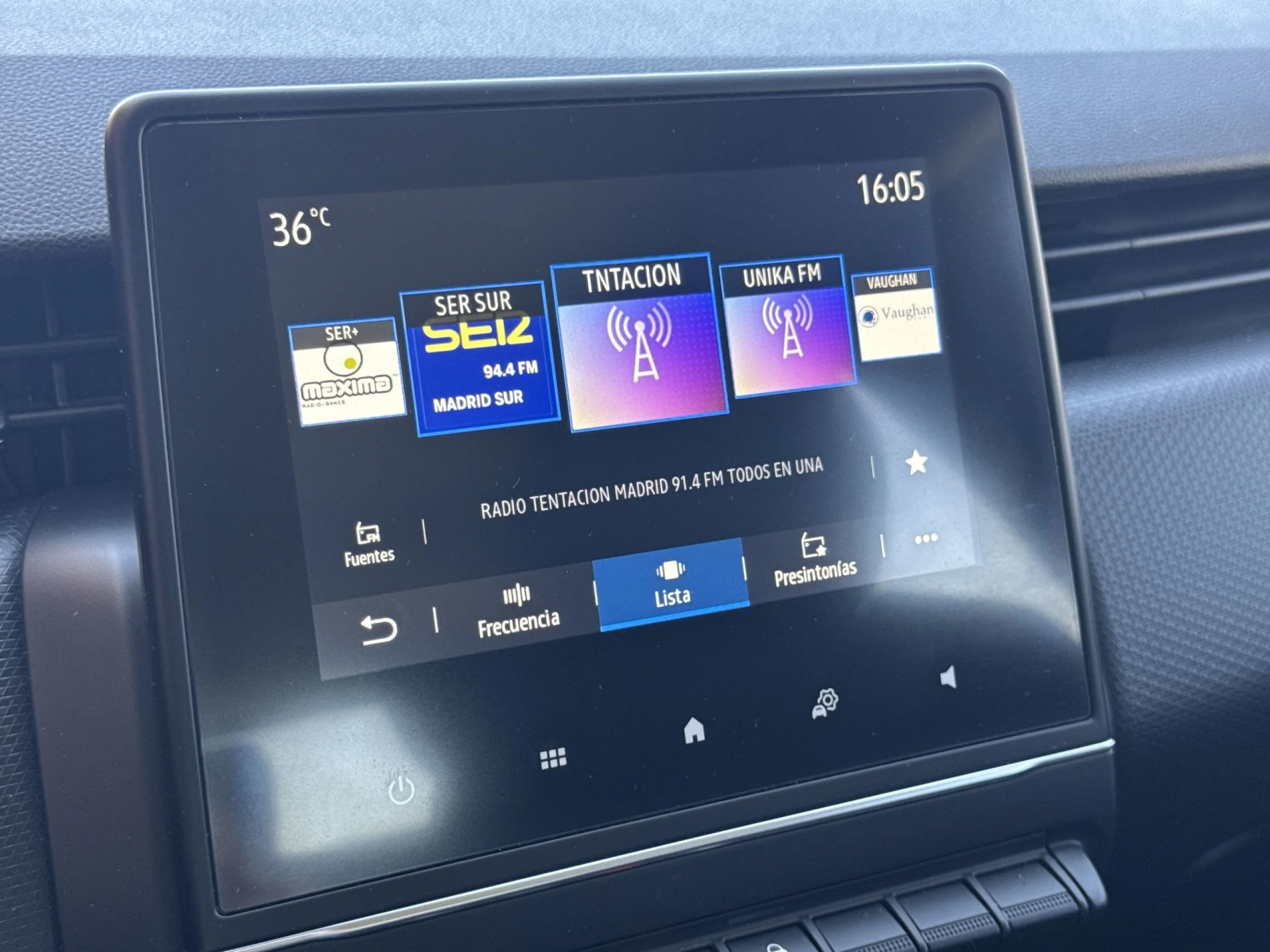 Renault Clio Intens TCe 74 kW (100 CV) - Foto 19