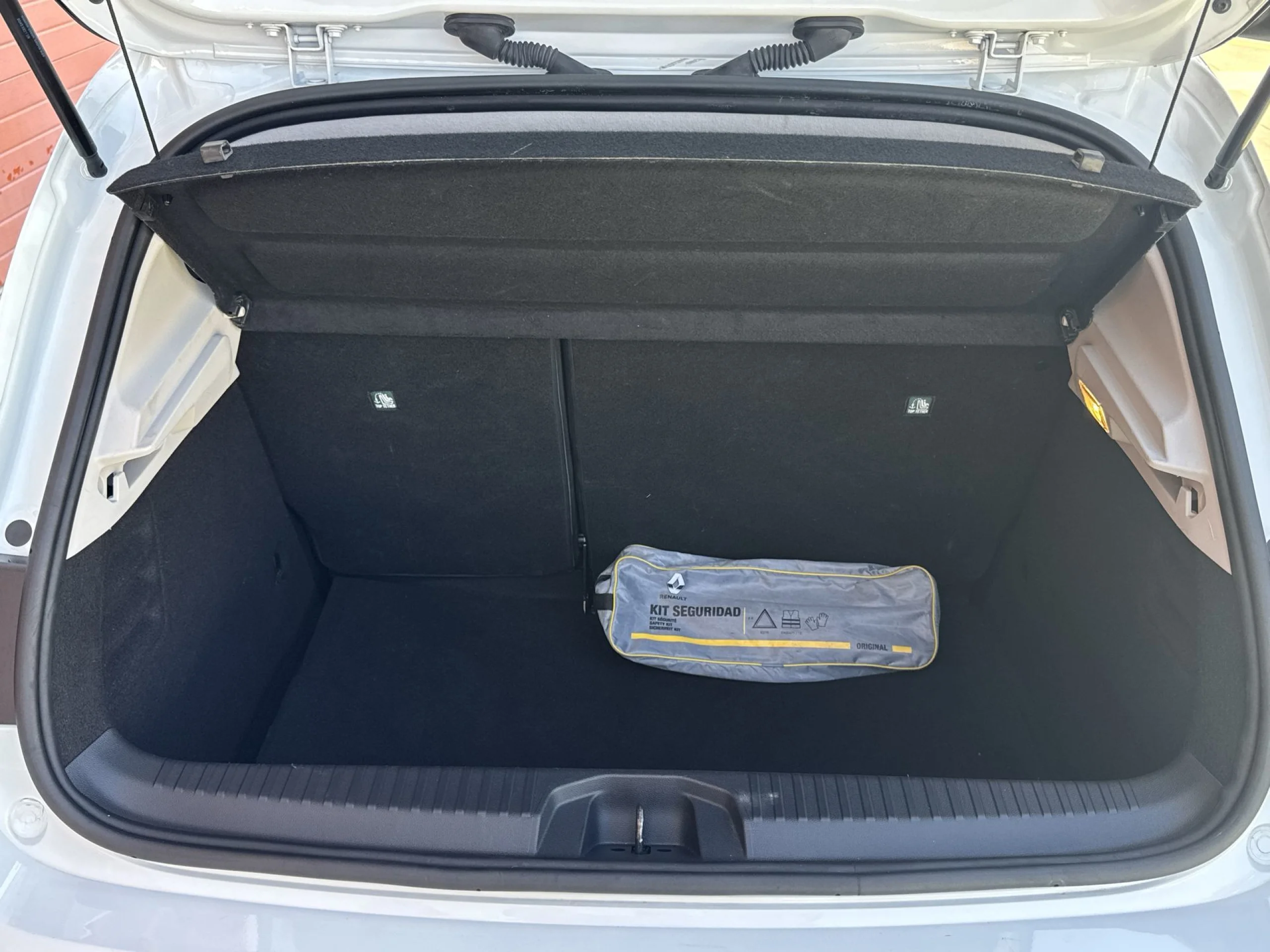 Renault Clio Intens TCe 74 kW (100 CV) - Foto 31