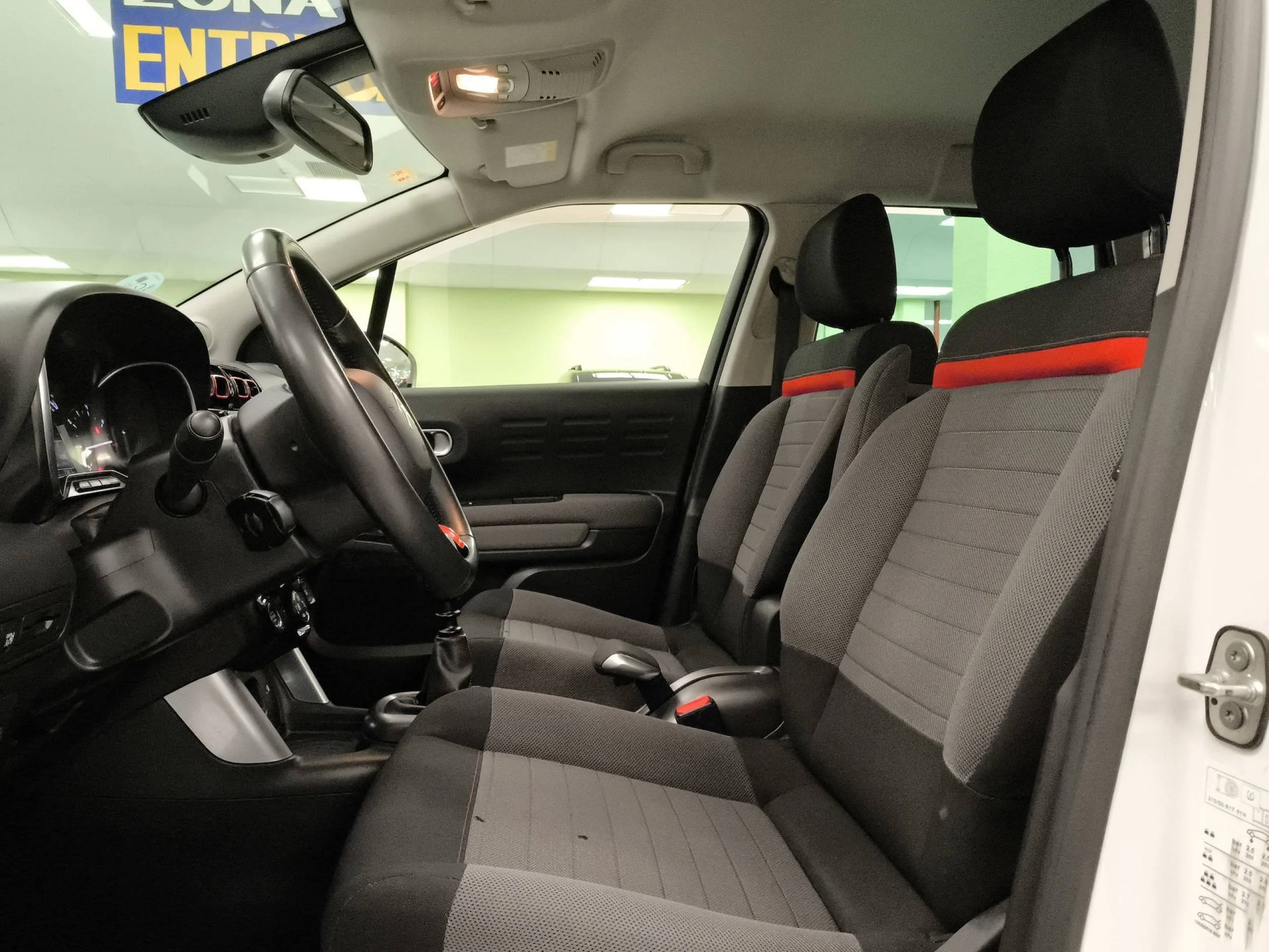 Citroen C3 Aircross PureTech 110 SANDS Shine 81 kW (110 CV) - Foto 8