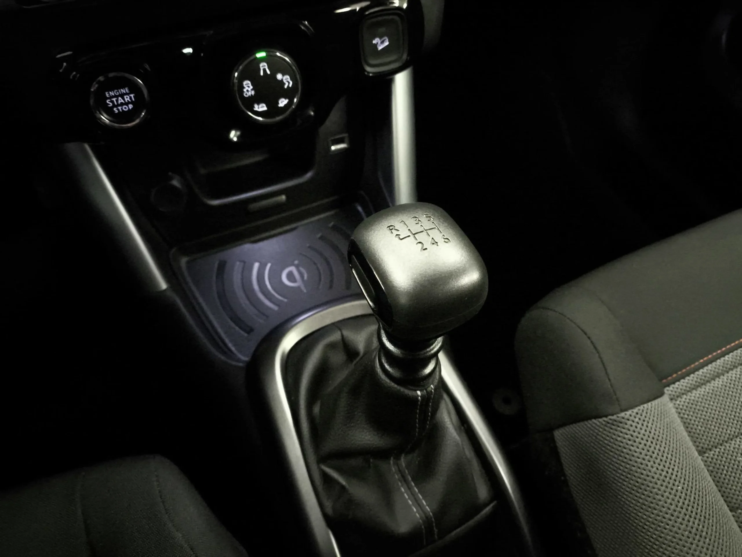 Citroen C3 Aircross PureTech 110 SANDS Shine 81 kW (110 CV) - Foto 17