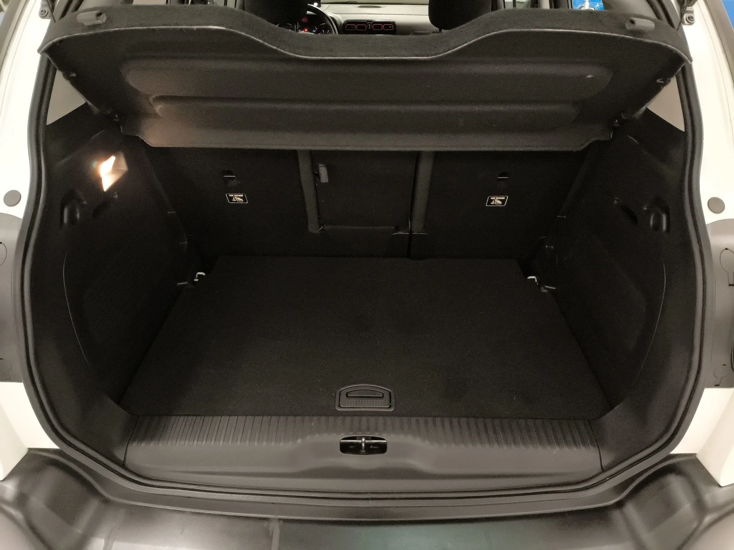 Citroen C3 Aircross PureTech 110 SANDS Shine 81 kW (110 CV) - Foto 20