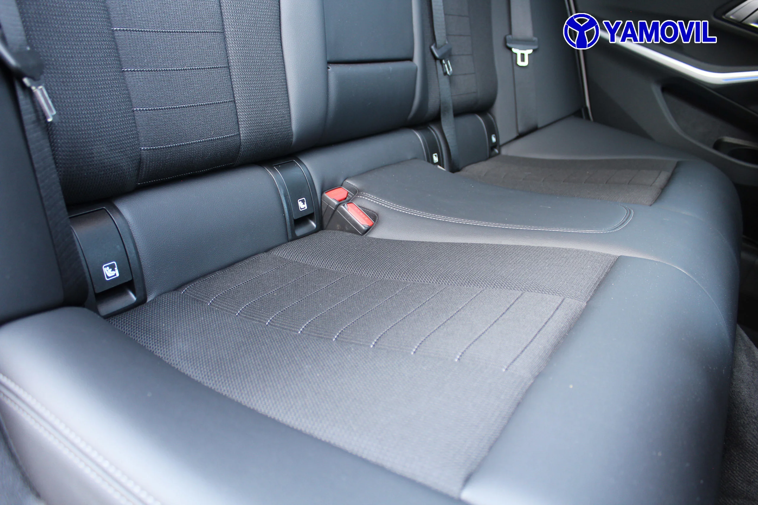 BMW Serie 3 320d Touring 140 kW (190 CV) - Foto 21