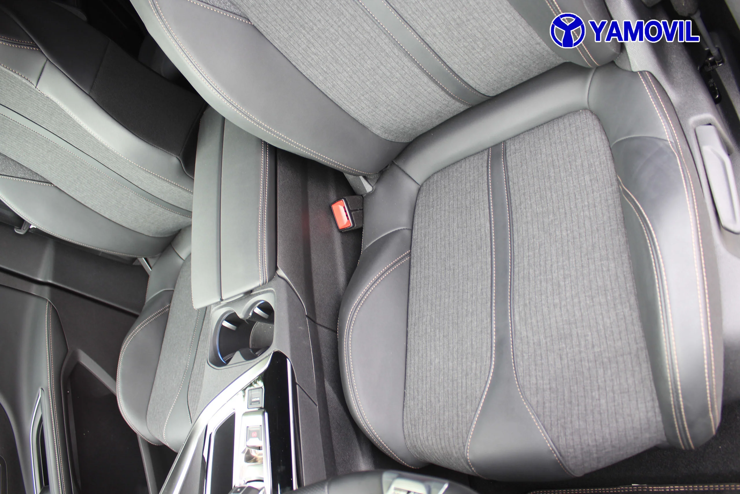 Peugeot 5008 SUV 1.6 PURETECH 180CV GT-LINE AUT 7PLZ. - Foto 14