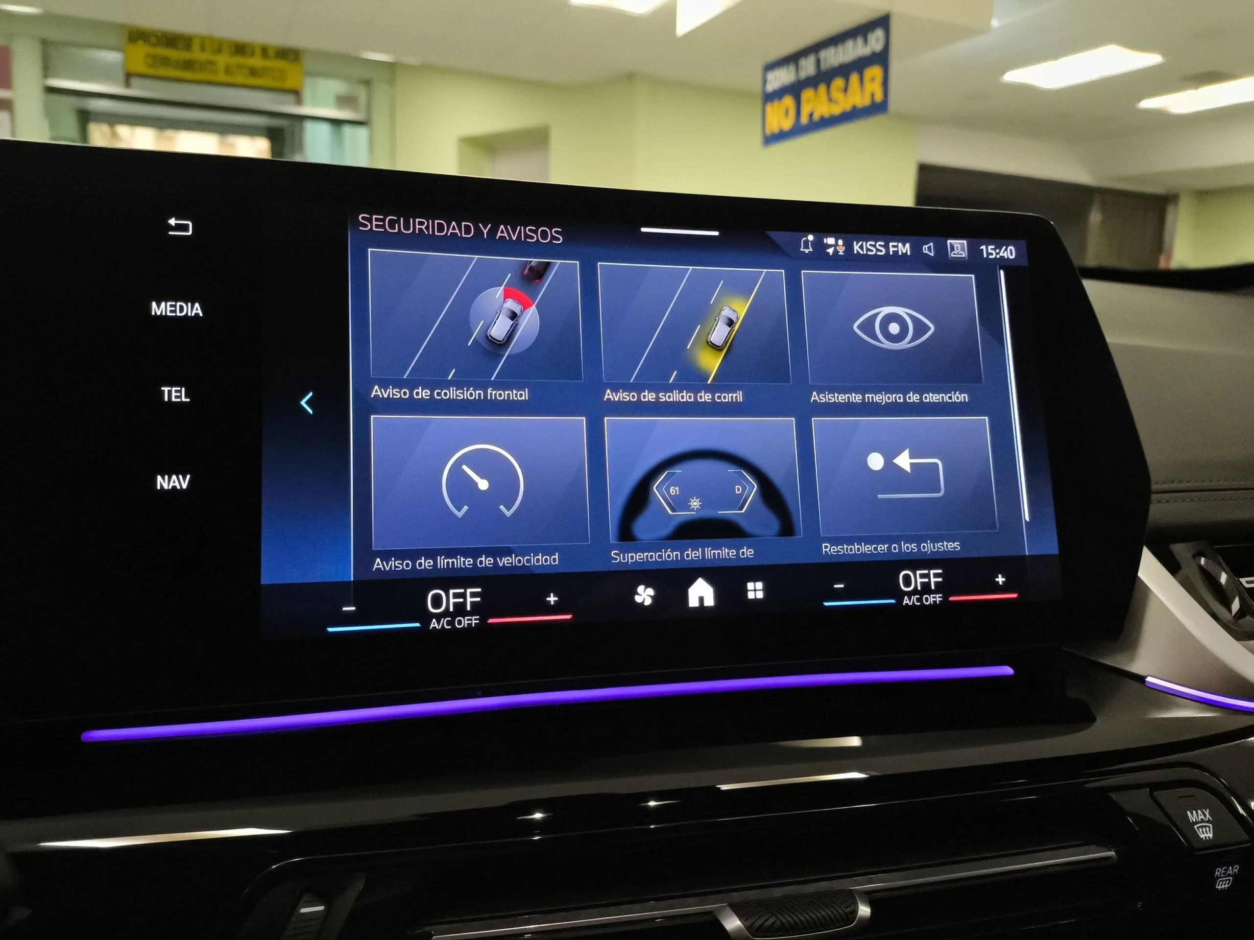 BMW X1 sDrive18d 110 kW (150 CV) - Foto 13