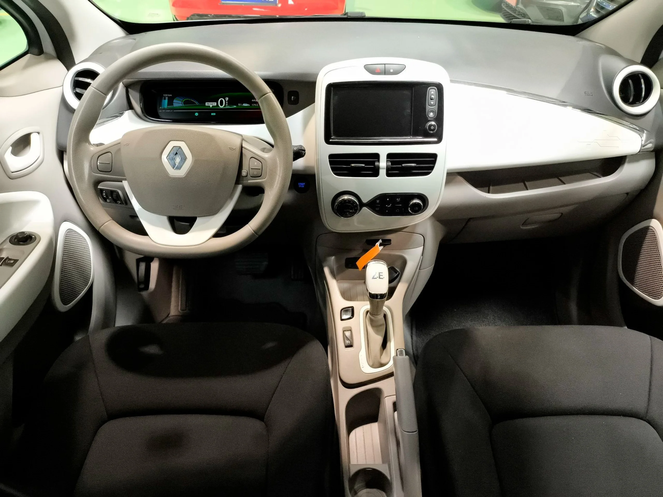 Renault Zoe Life R240 65 kW (88 CV) - Foto 13