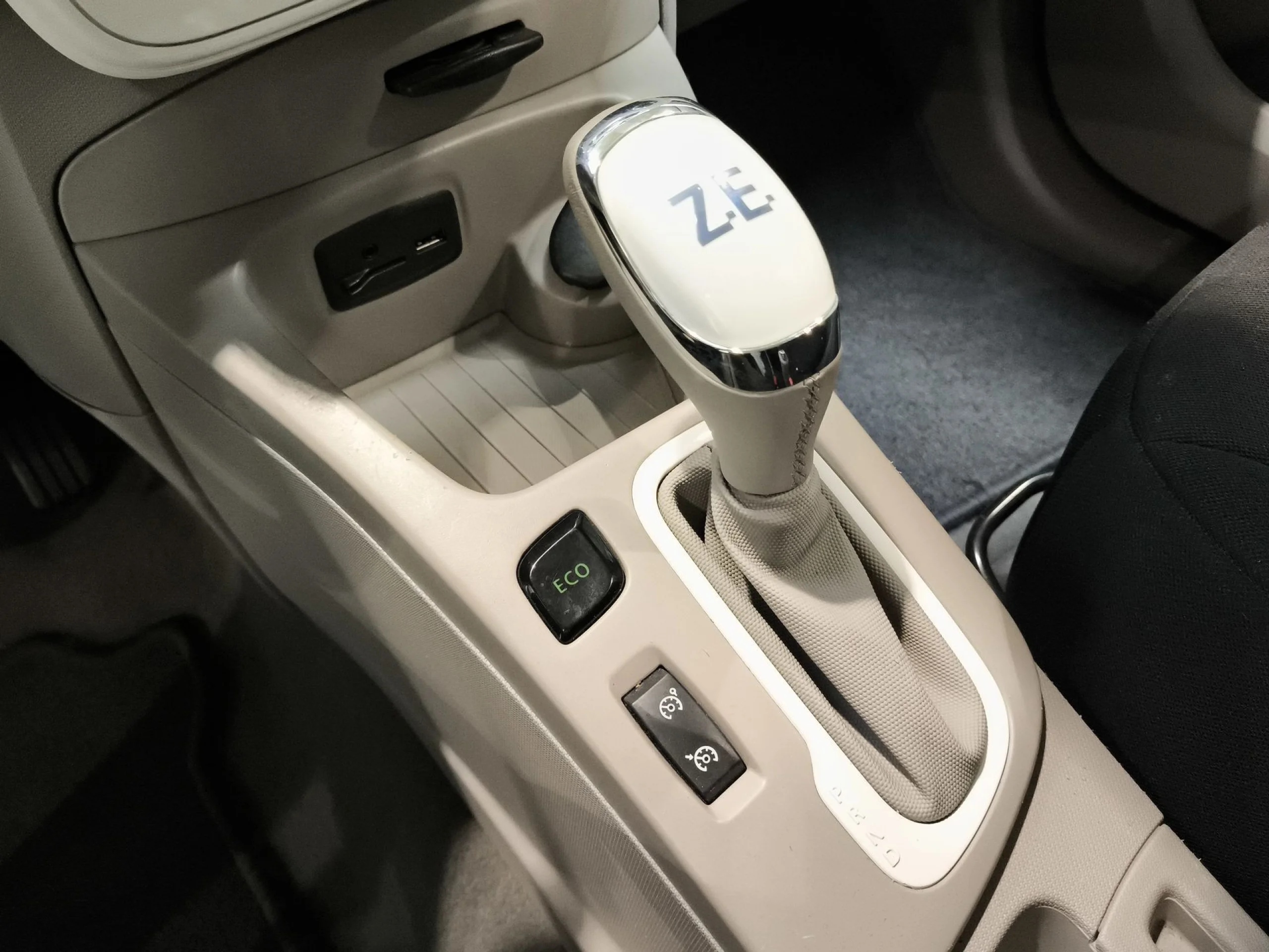 Renault Zoe Life R240 65 kW (88 CV) - Foto 21