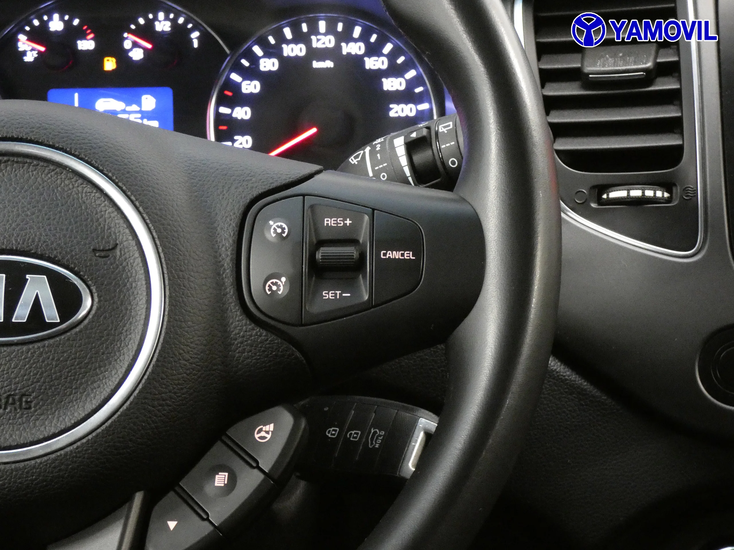 Kia Carens 1.6 GDI CONCEPT  7P - Foto 16