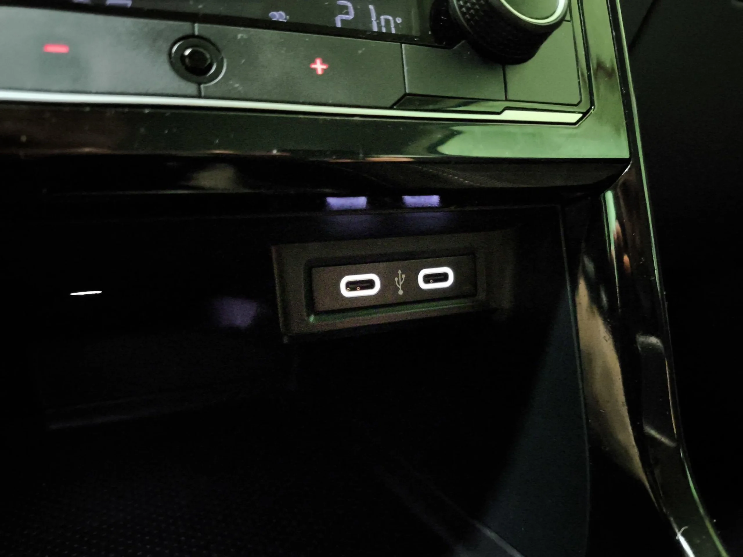 Volkswagen T-Cross Sport 1.0 TSI 81 kW (110 CV) - Foto 20