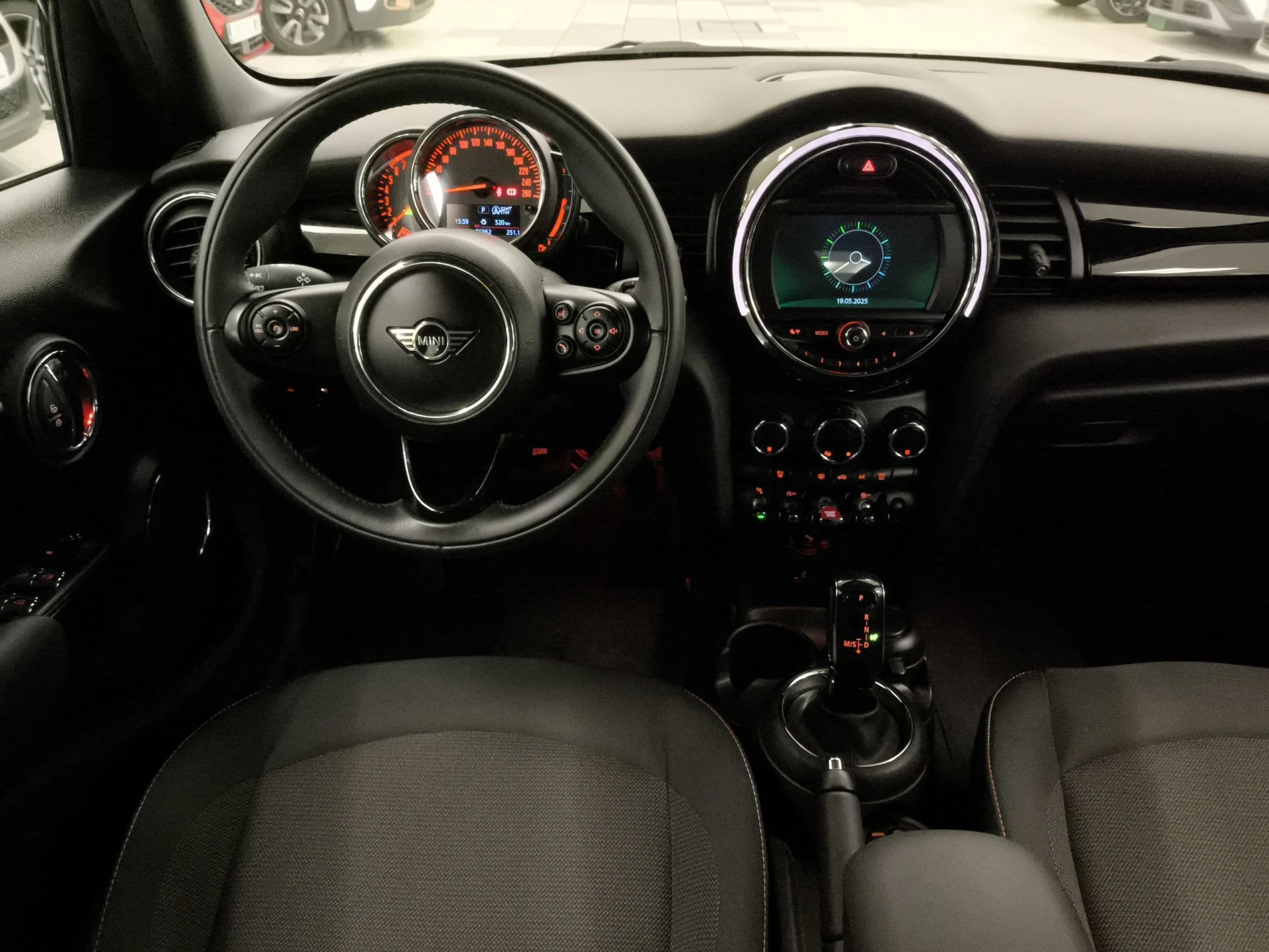 MINI MINI 5 Puertas Cooper 100 kW (136 CV) - Foto 18