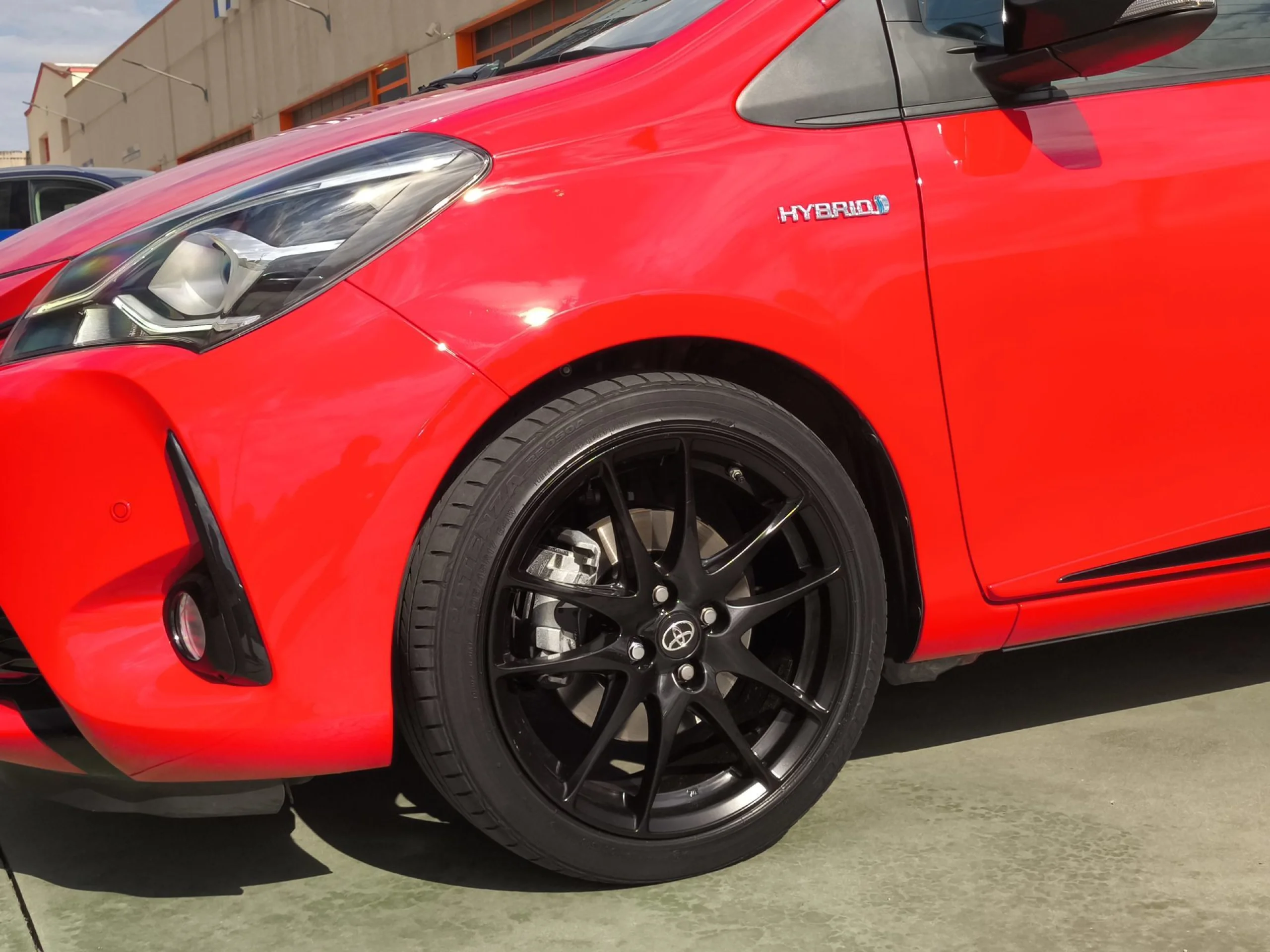 Toyota Yaris 1.5 100H GR-Sport 74 kW (100 CV) - Foto 7