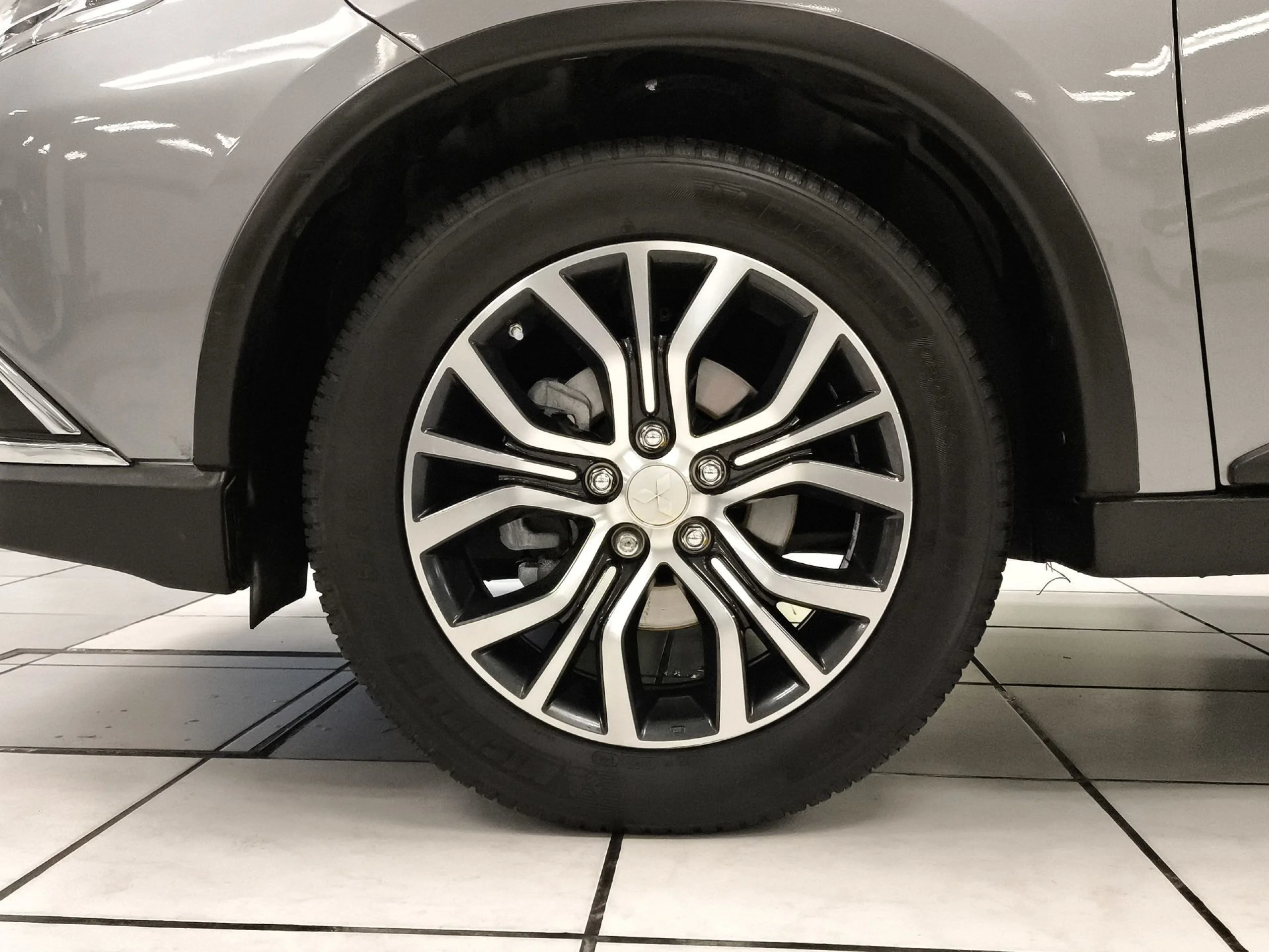 Mitsubishi Outlander 200 MPI Motion 2WD CVT 110 kW (150 CV) - Foto 7