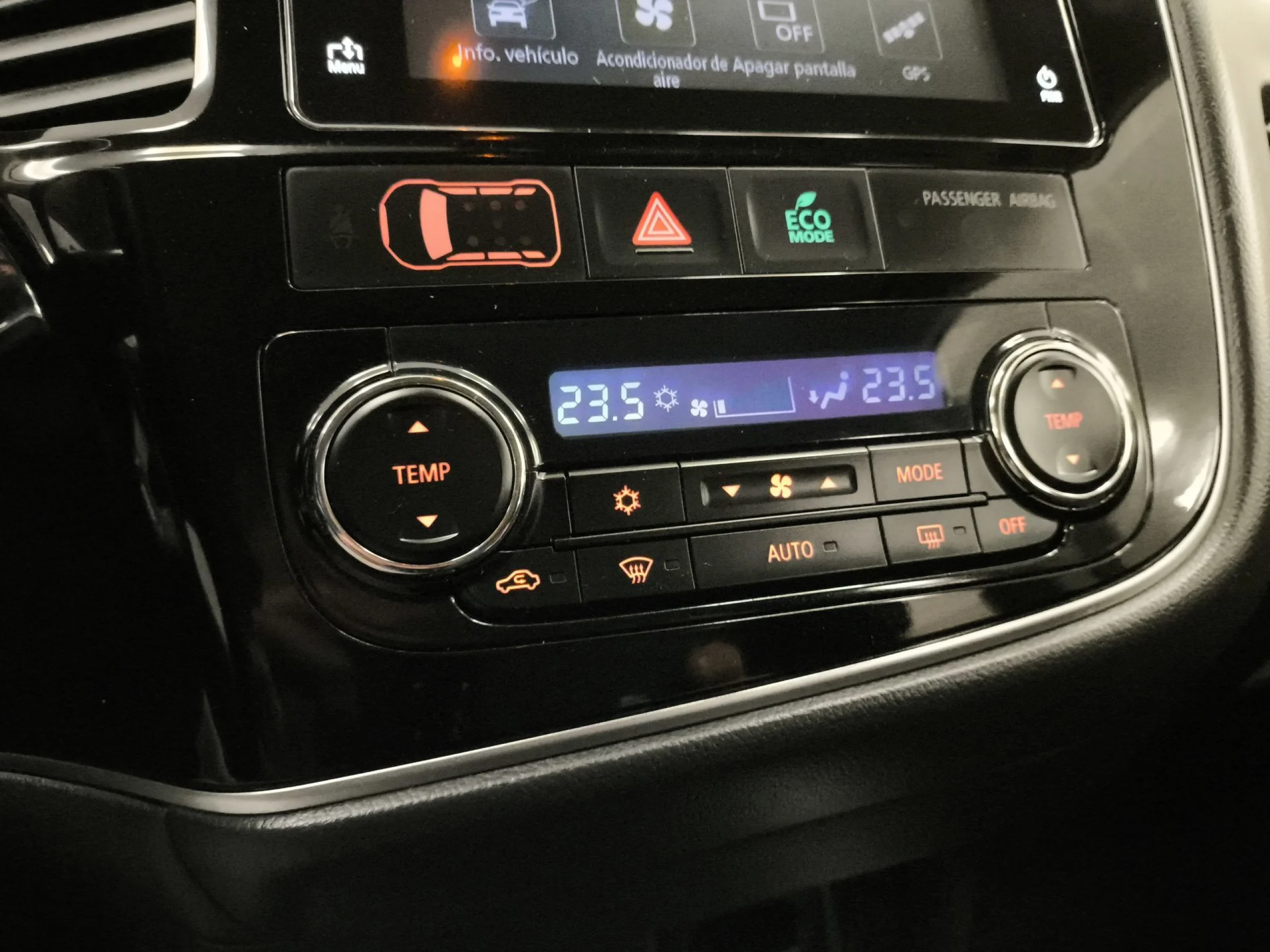 Mitsubishi Outlander 200 MPI Motion 2WD CVT 110 kW (150 CV) - Foto 15