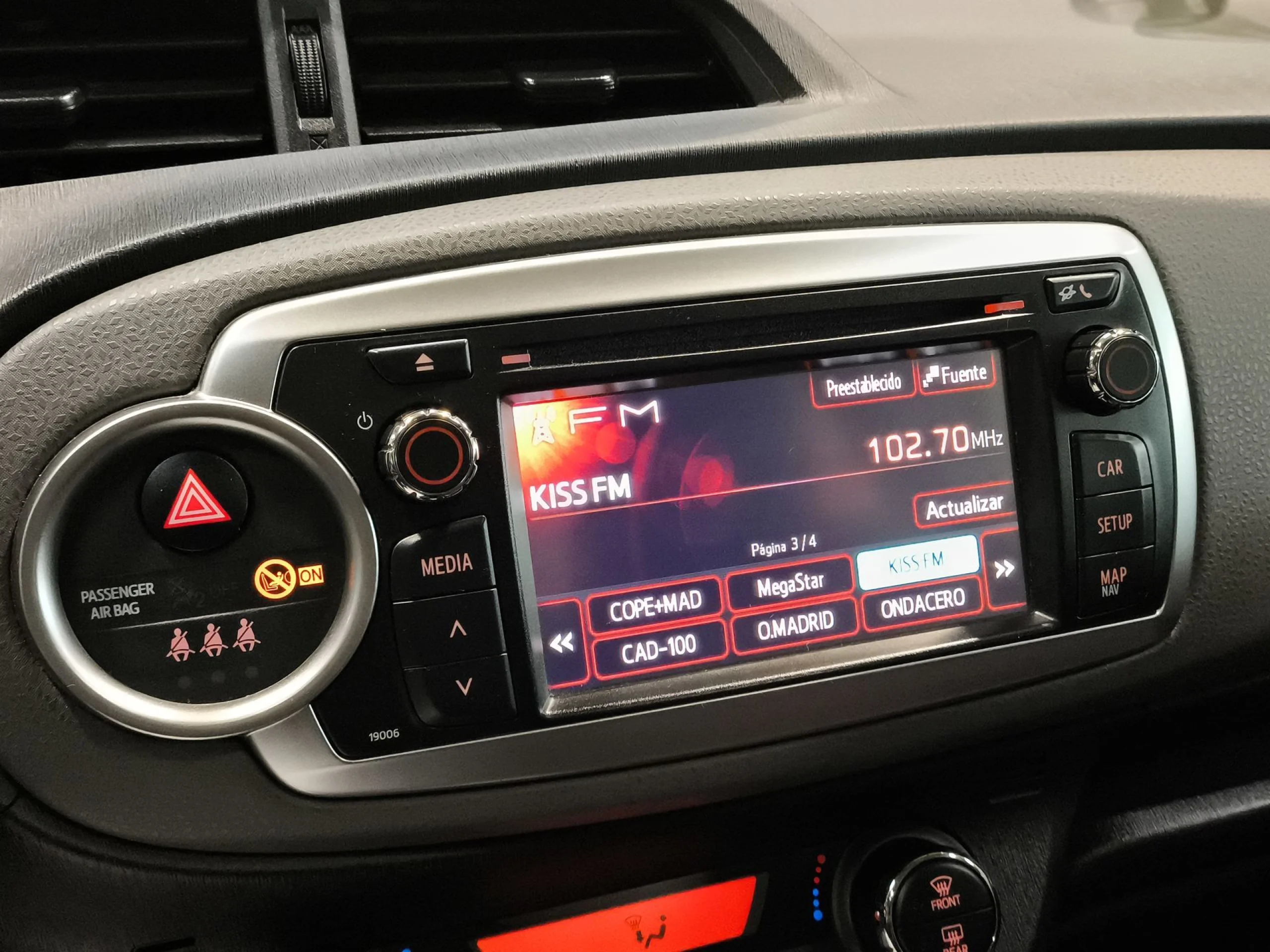 Toyota Yaris 100 MultiDrive Sport 73 kW (99 CV) - Foto 13