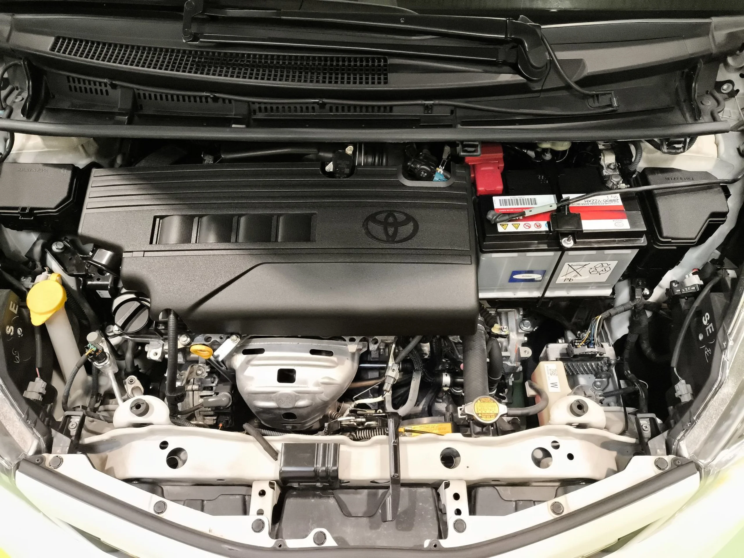 Toyota Yaris 100 MultiDrive Sport 73 kW (99 CV) - Foto 22