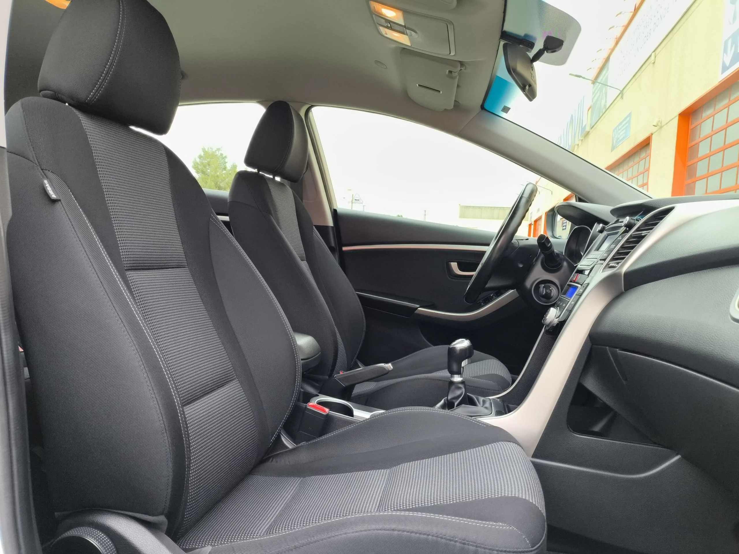 Hyundai I30 1.4 CRDI Klass 66 kW (90 CV) - Foto 19