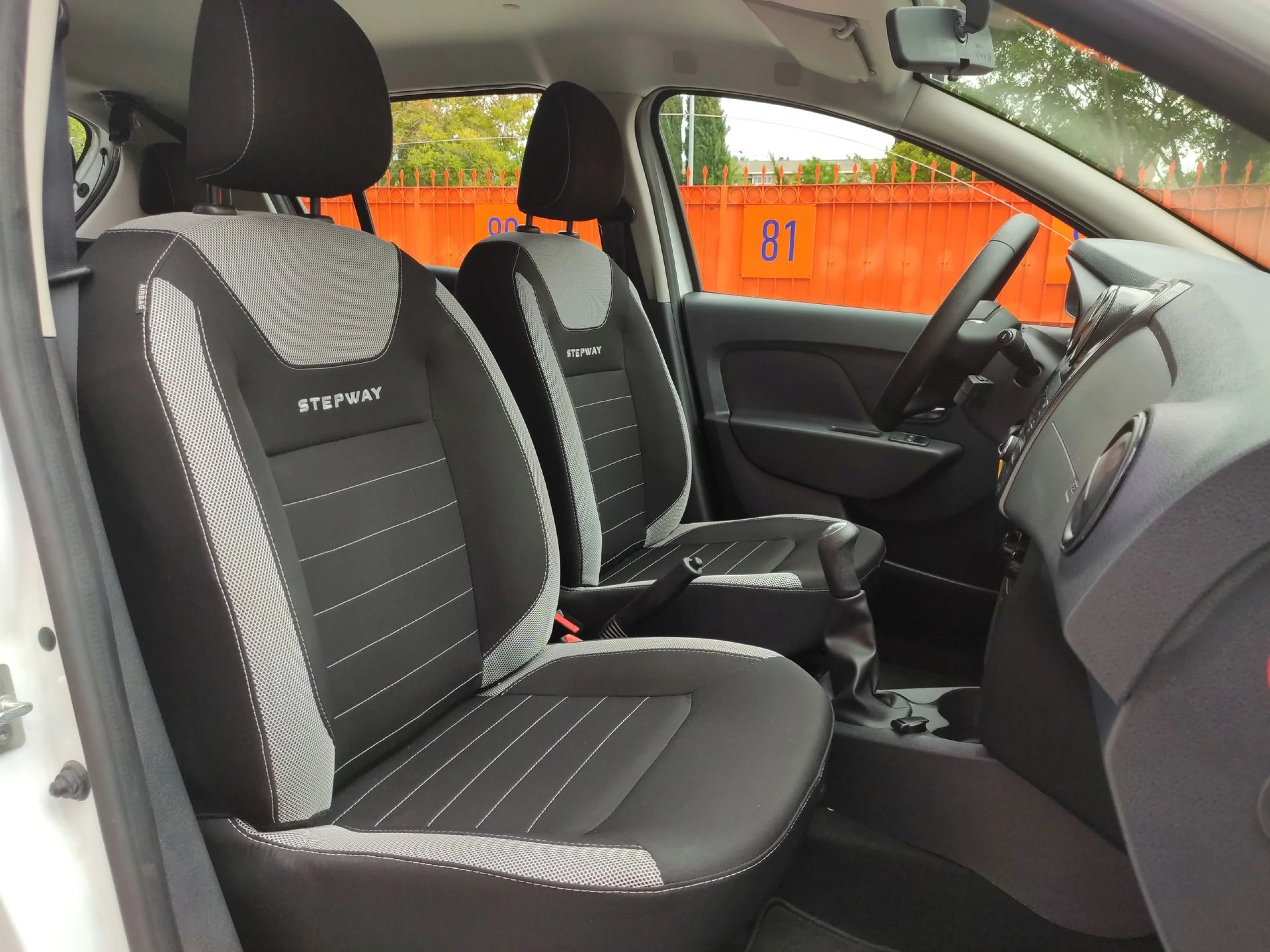 Dacia Sandero Stepway Comfort TCe 66 kW (90 CV) - Foto 19